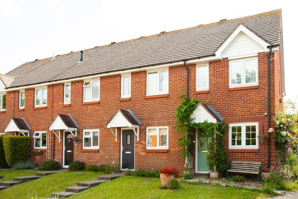 2 bedroom house in Chichester near Goodwood and Wittering beaches