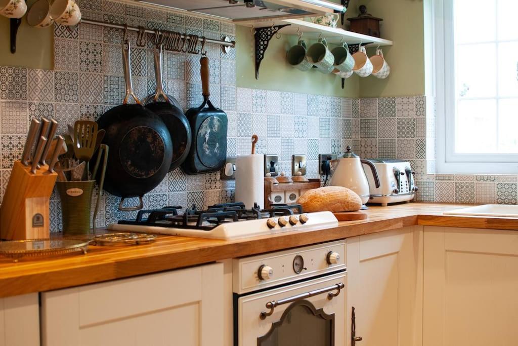 2 bedroom house in Chichester near Goodwood and Wittering beaches