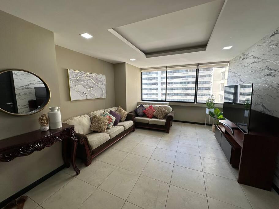 Departamento de 3 habitaciones en Puerto Santa Ana view 2