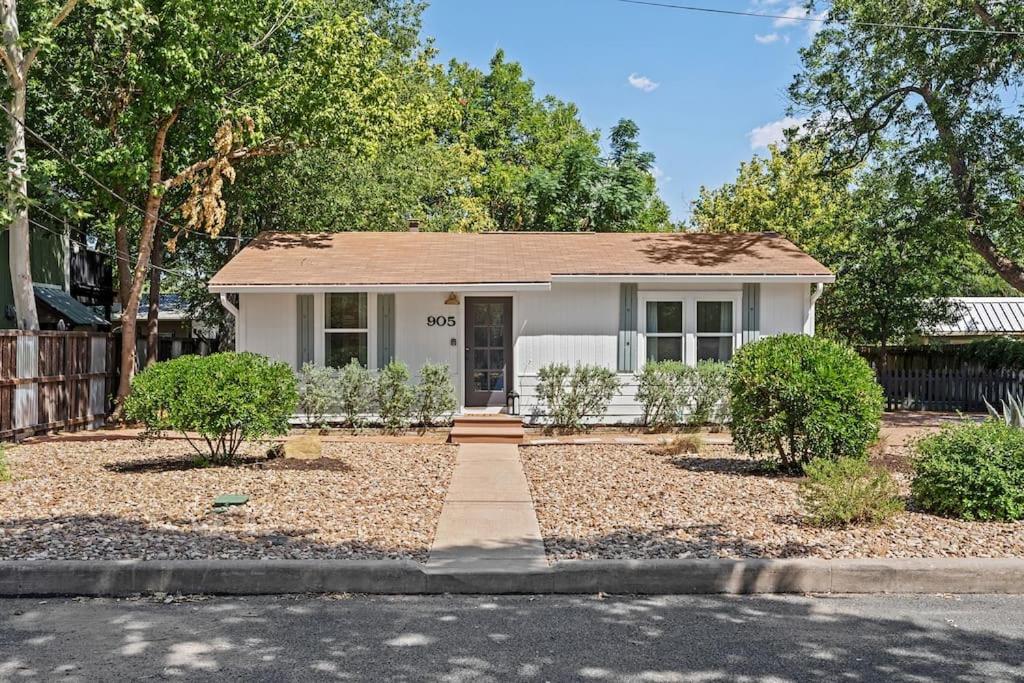 Hotel Idle Wild Cottage - Hot Tub & Fire Pit - Image 1