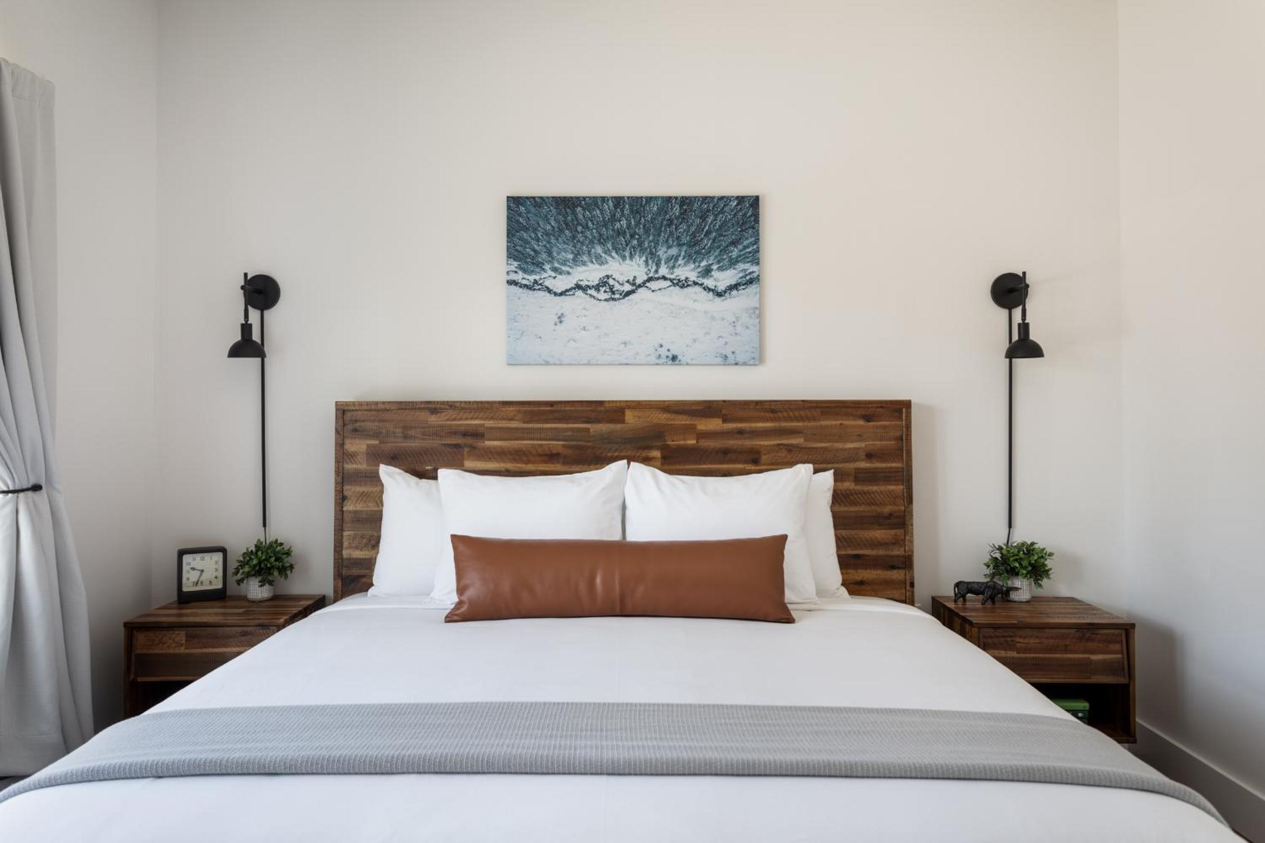Spillway Lodges