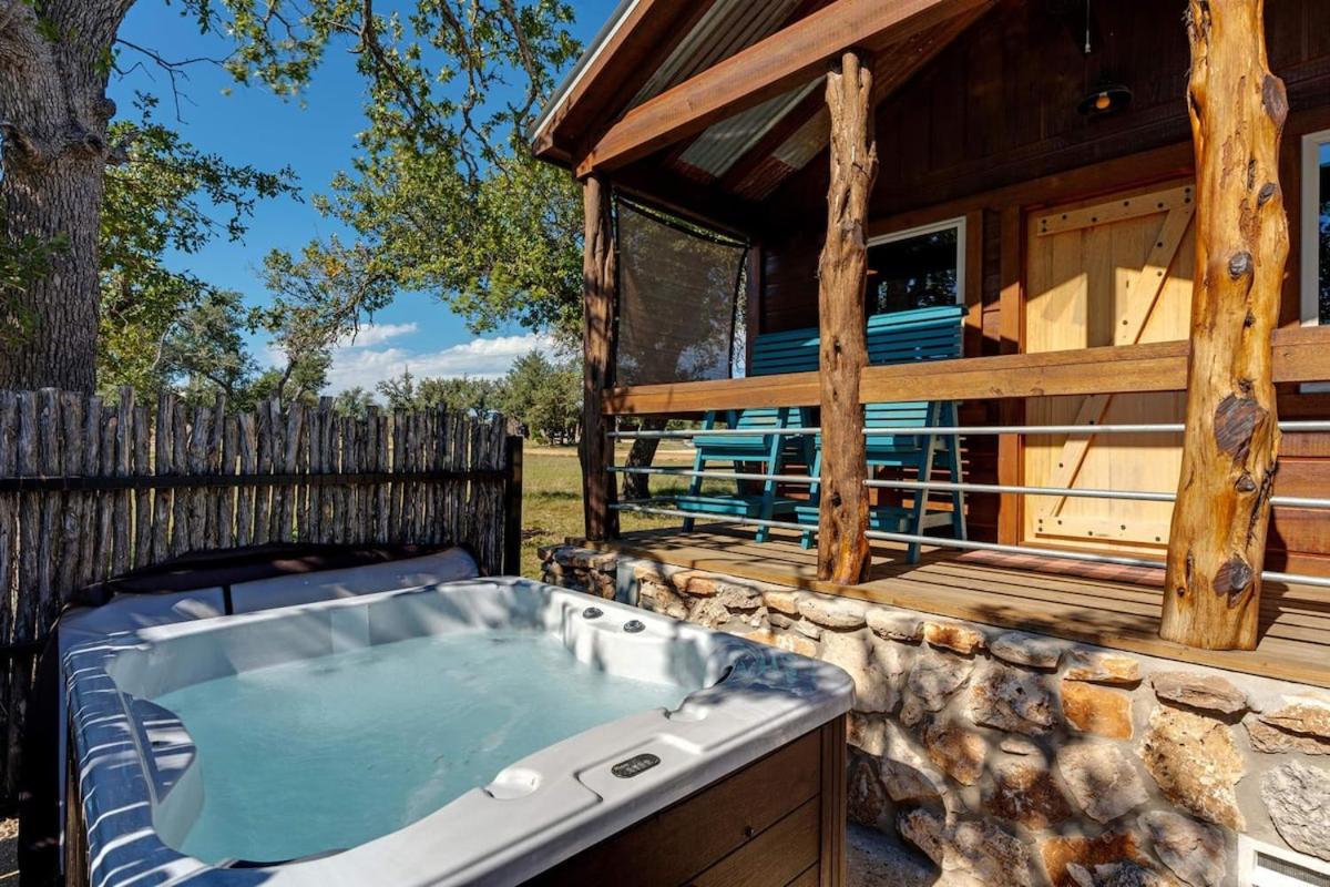 Rockin' R - Morning Star Cabin view 5