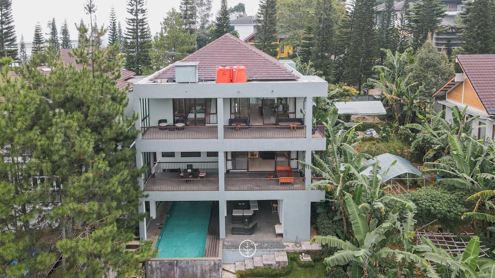 Green Forest Plantation View Villa 6 Bedrooms With a Private Heated Infinity Pool