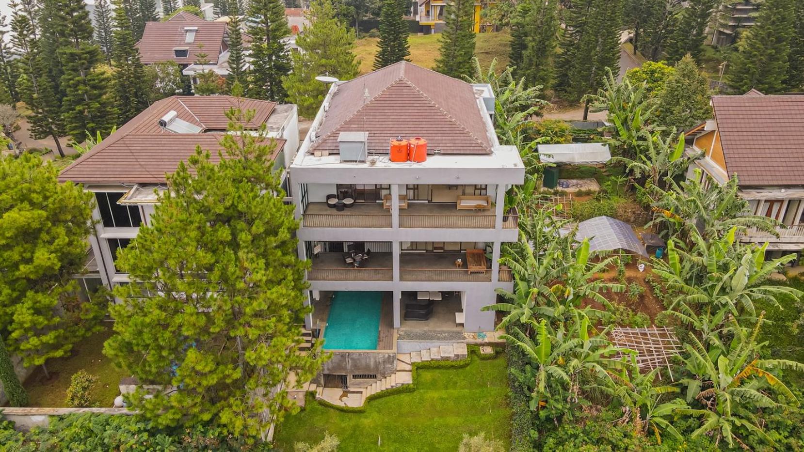 Green Forest Plantation View Villa 6 Bedrooms With a Private Heated Infinity Pool