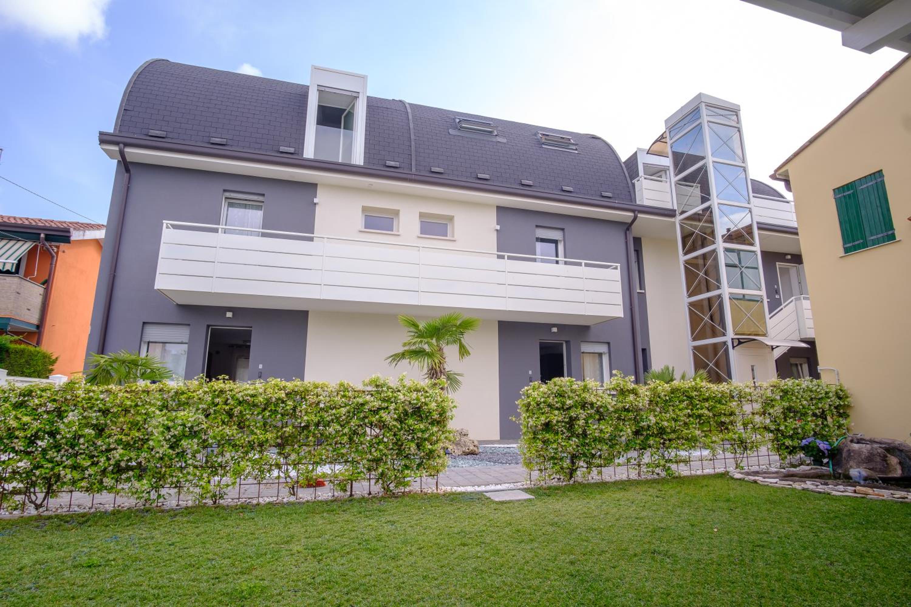 RESIDENCE LA TORRE appartamento FLOWER free parking
