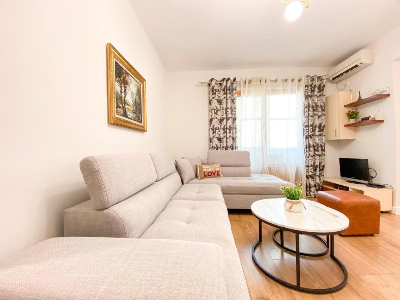 Block Inn Apartments