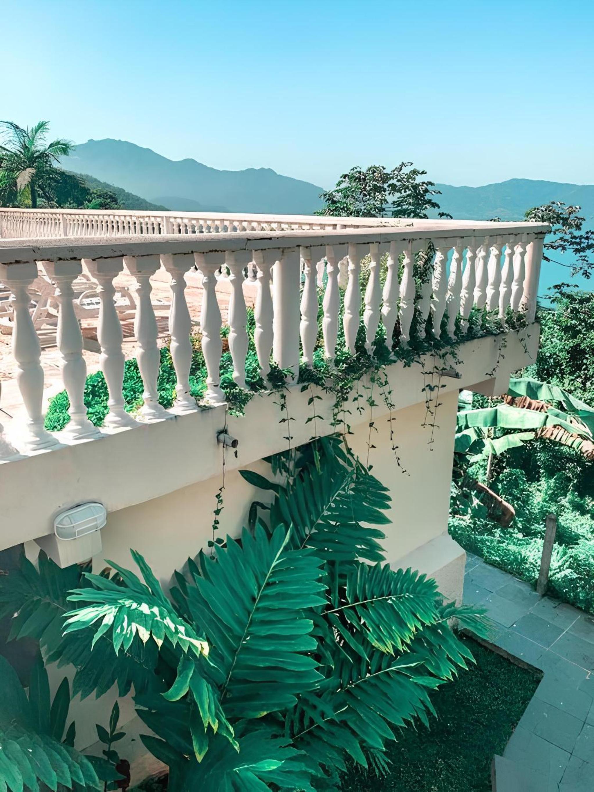 A vista mais linda de Ubatuba - Acomoda 20 pessoas