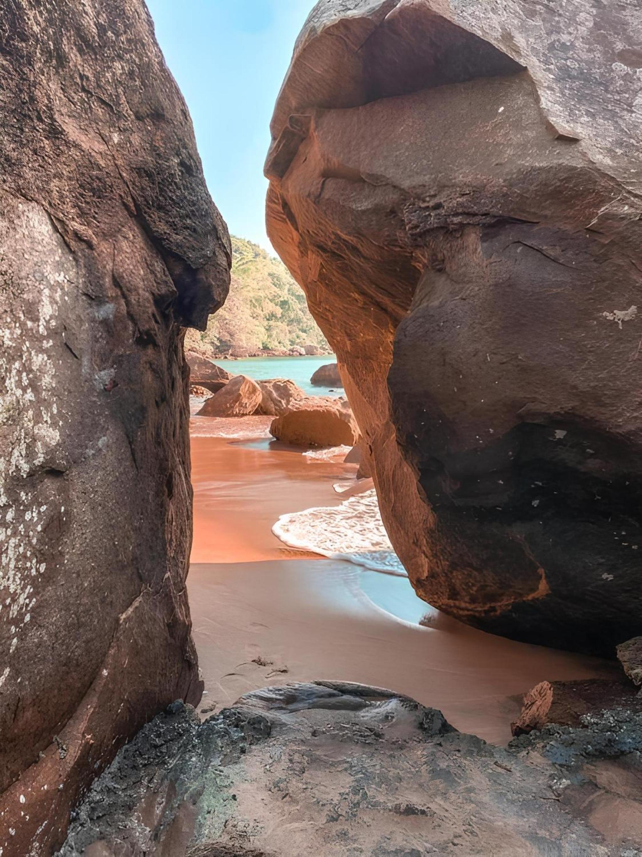 A vista mais linda de Ubatuba - Acomoda 20 pessoas