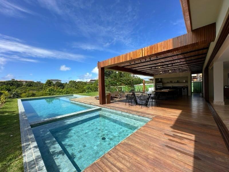 Casa Condomínio Praia Bella- Praia do Forte - 6 Suites