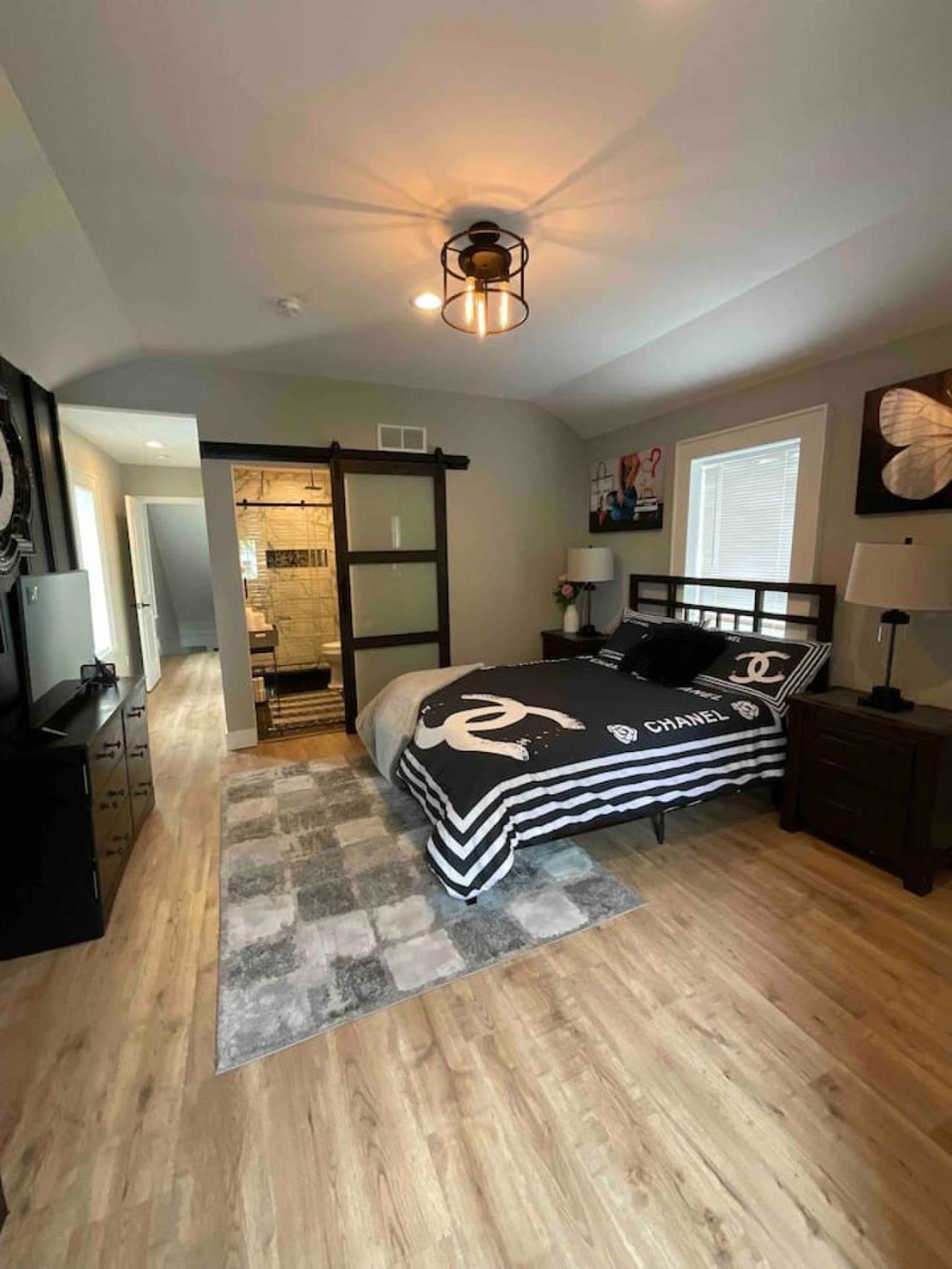 Luxury Meets Comfort