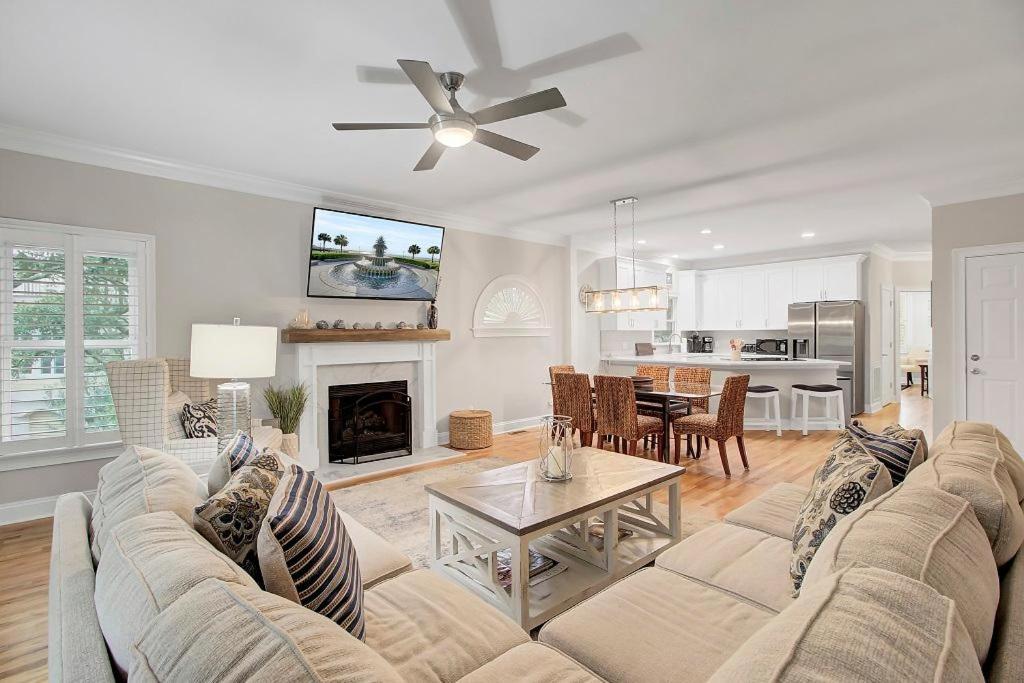 Grand Pavilion 09 by Wild Dunes, Luxury Home view 4