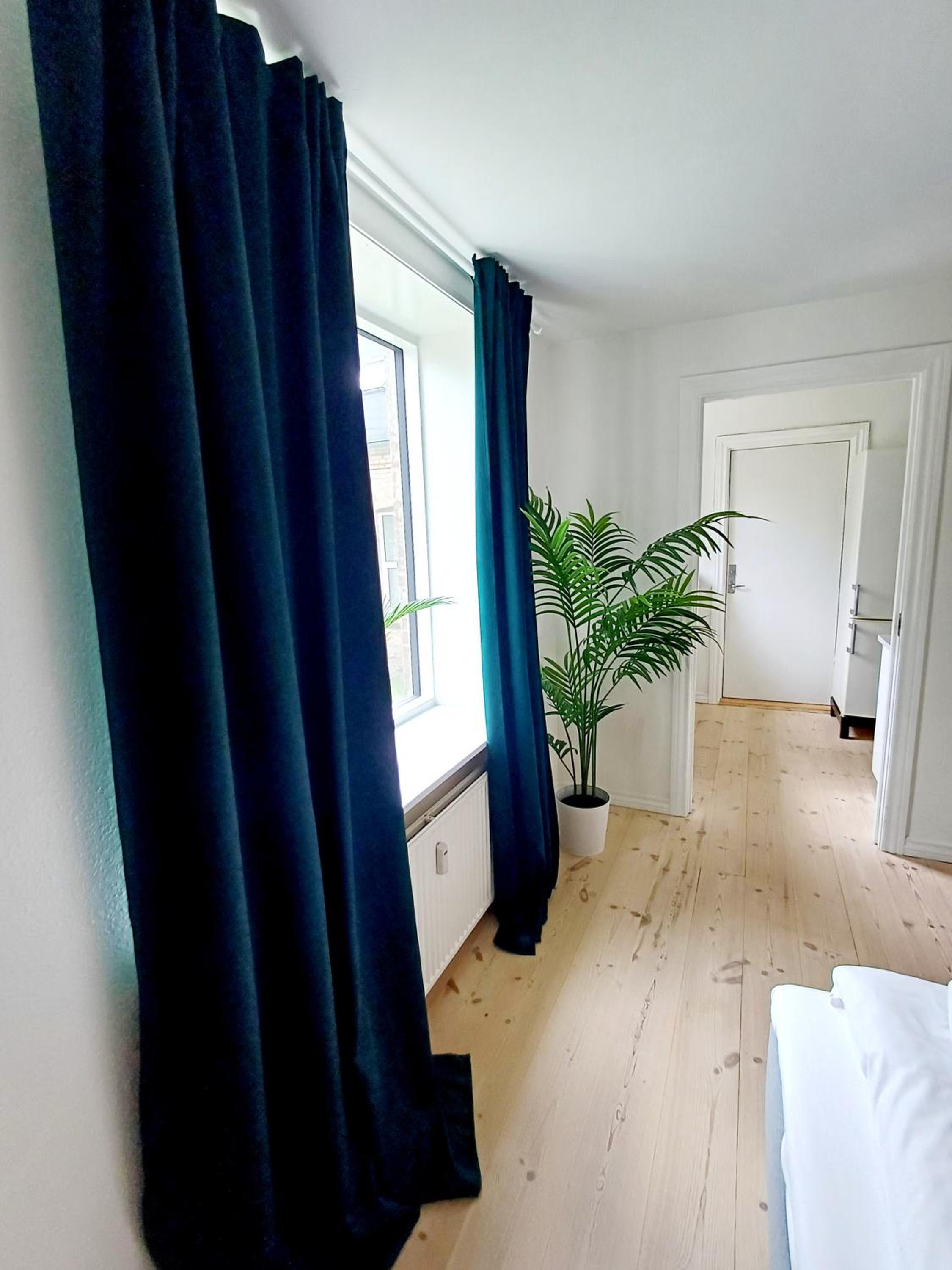 Apartment In The City With Free Parking