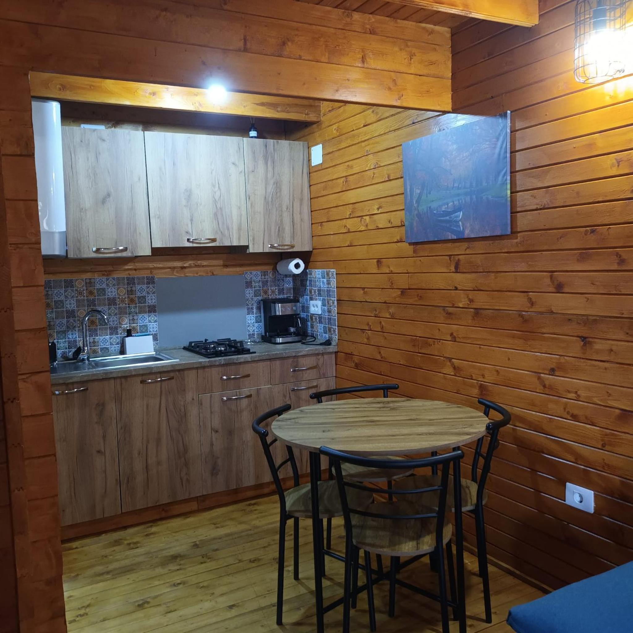 Tiny House Ocnele Mari