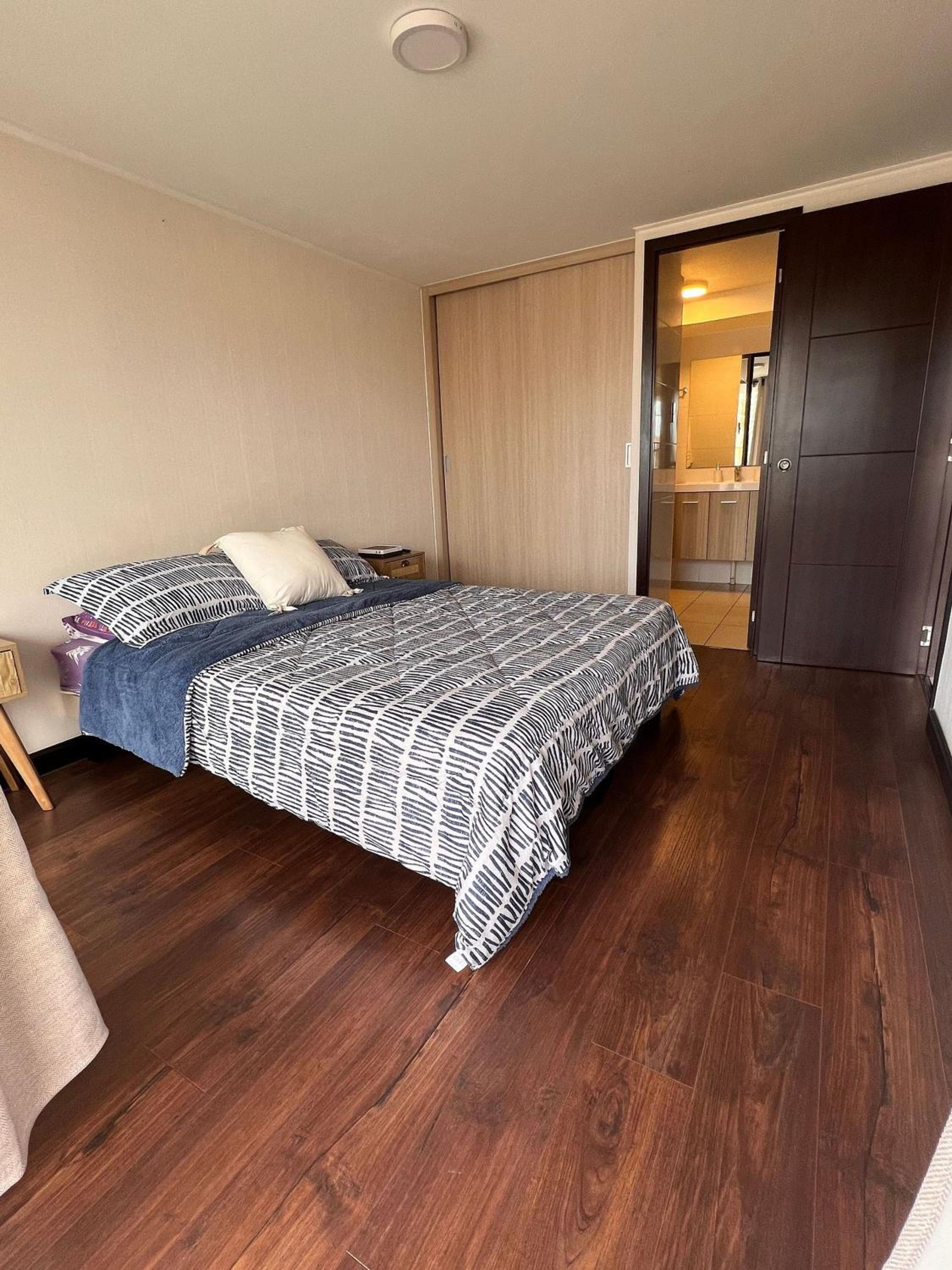 Lindo departamento full equipado Playa Cavancha view 5