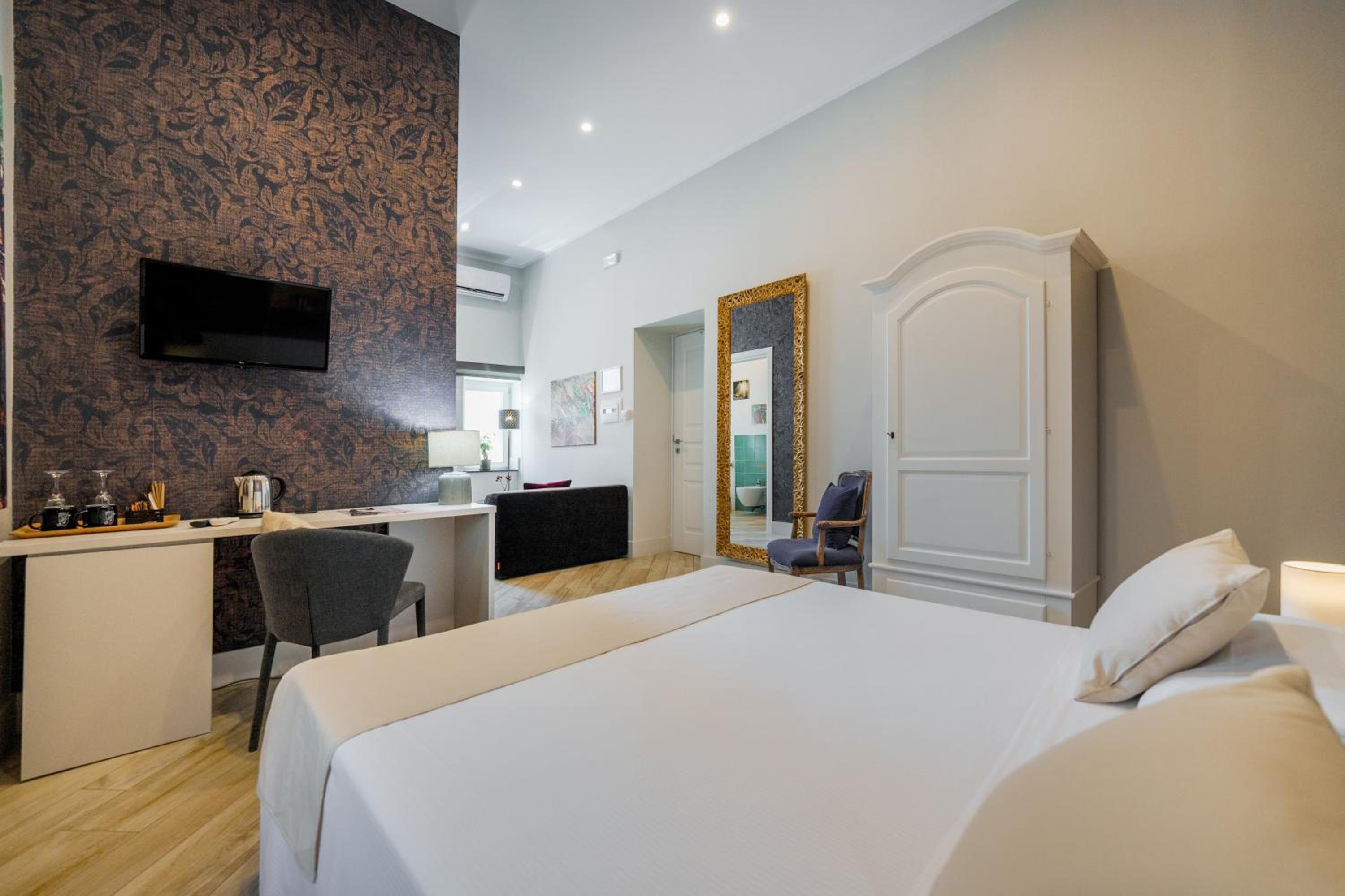 It's Room Naples