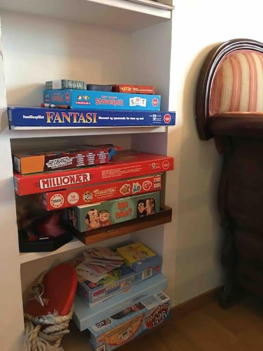 Familievennlig med hage og fjordutsikt