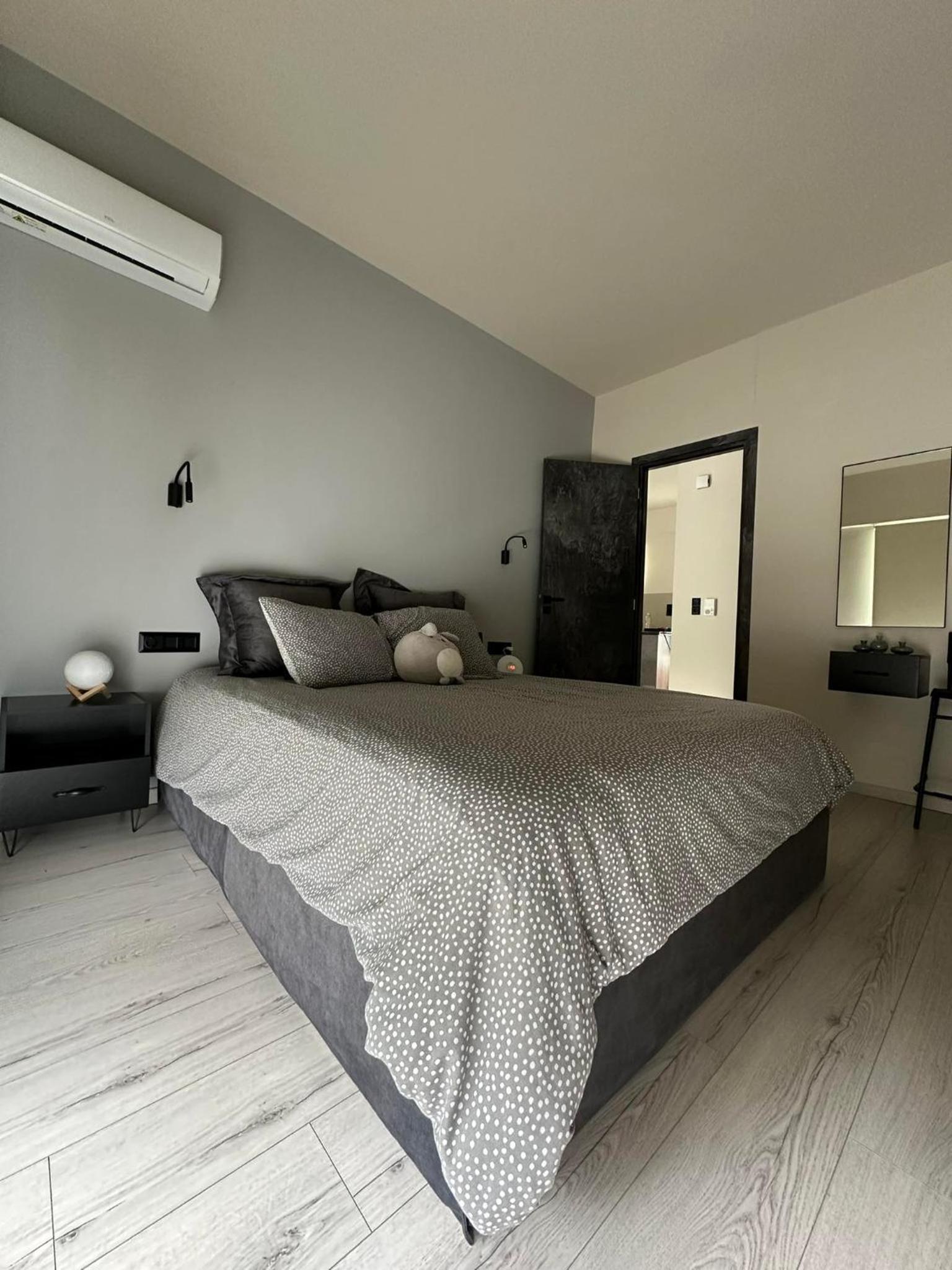 His Luxury Apartment photo 4