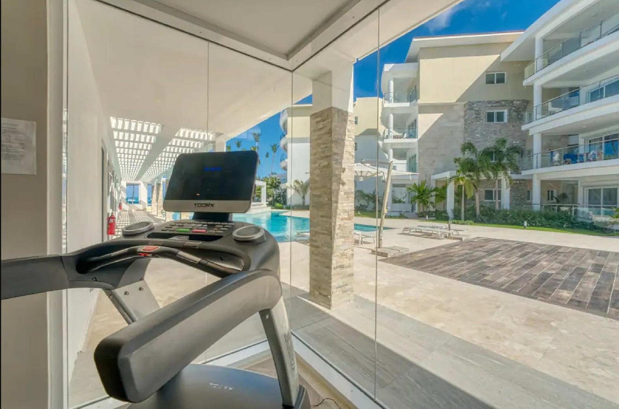 Elegant Seaside Retreat | Playa Coral