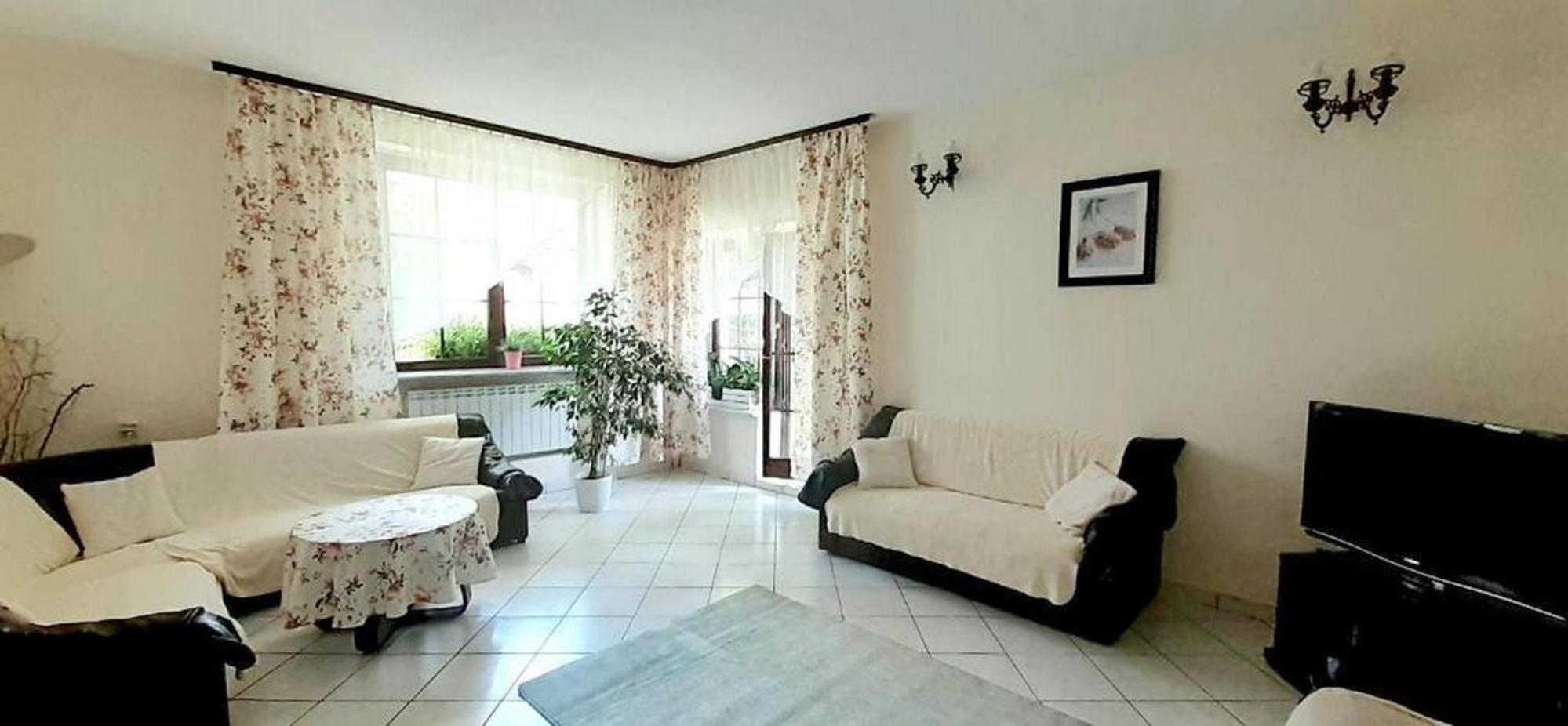 VILLA CASSIA w Rabce przy Parku Zdrojowym - smaczne śniadania i obiady view 3