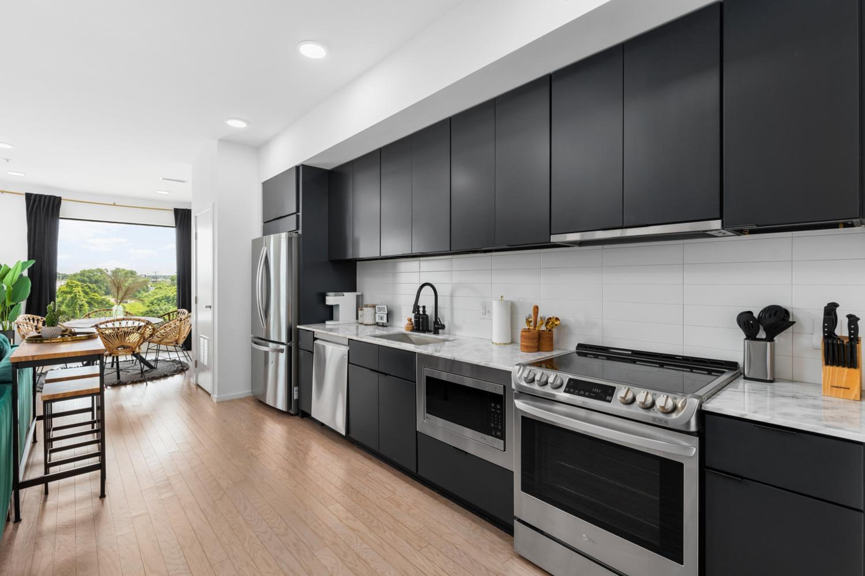 River View High-End Condo with Private Patio and FREE Parking view 5