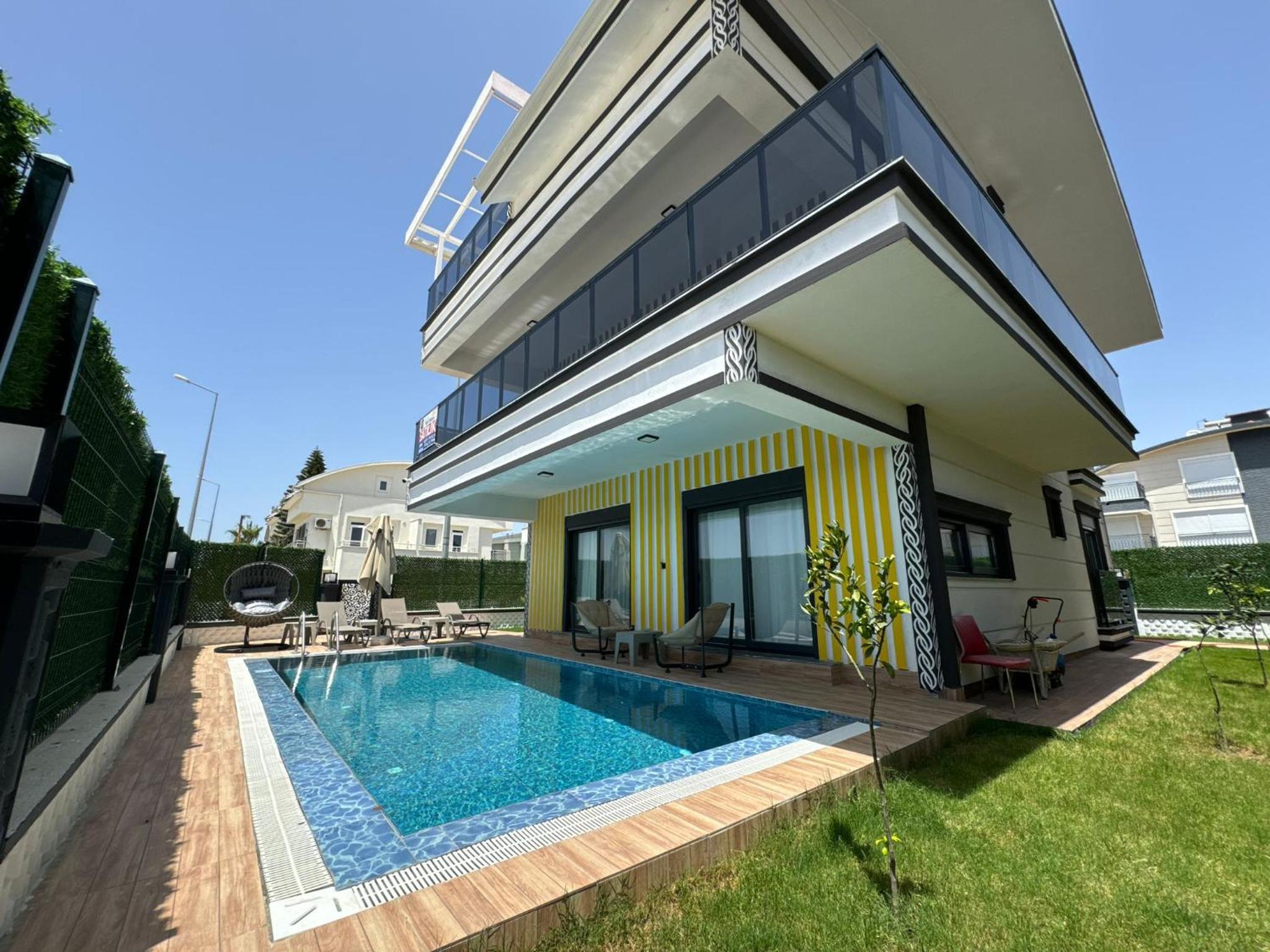 6 Yatak Odalı Ultra Lüks Yeni Villa Belek view 4