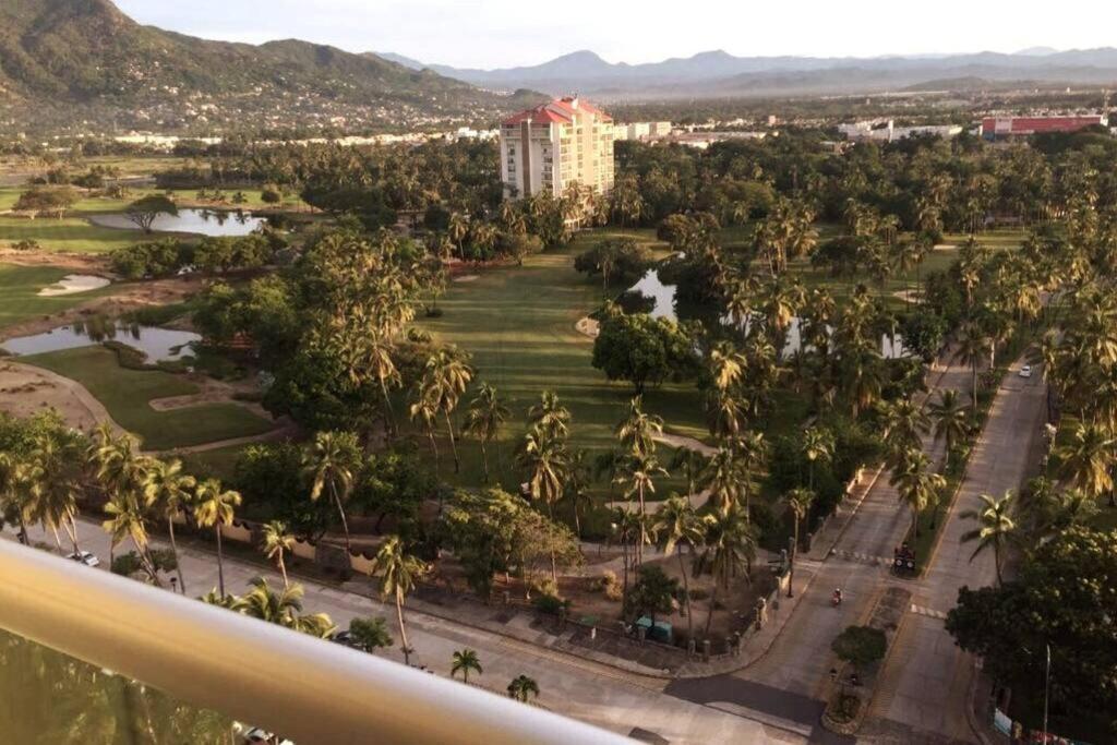 Departamento Acapulco Diamante, torre Azteca Princess view 3