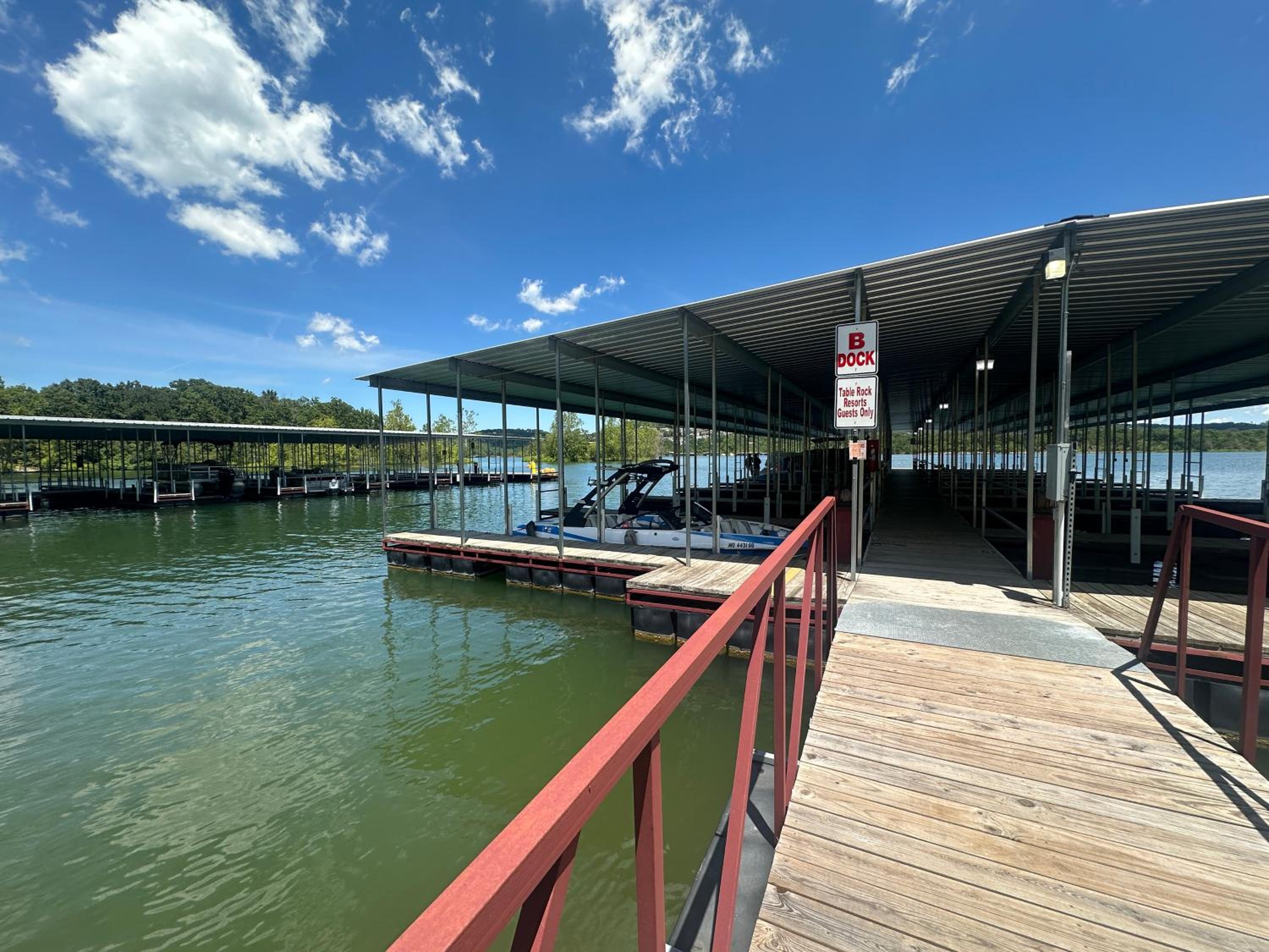 Table Rock Lake Luxury Resort Lodge - Boat Slip view 5