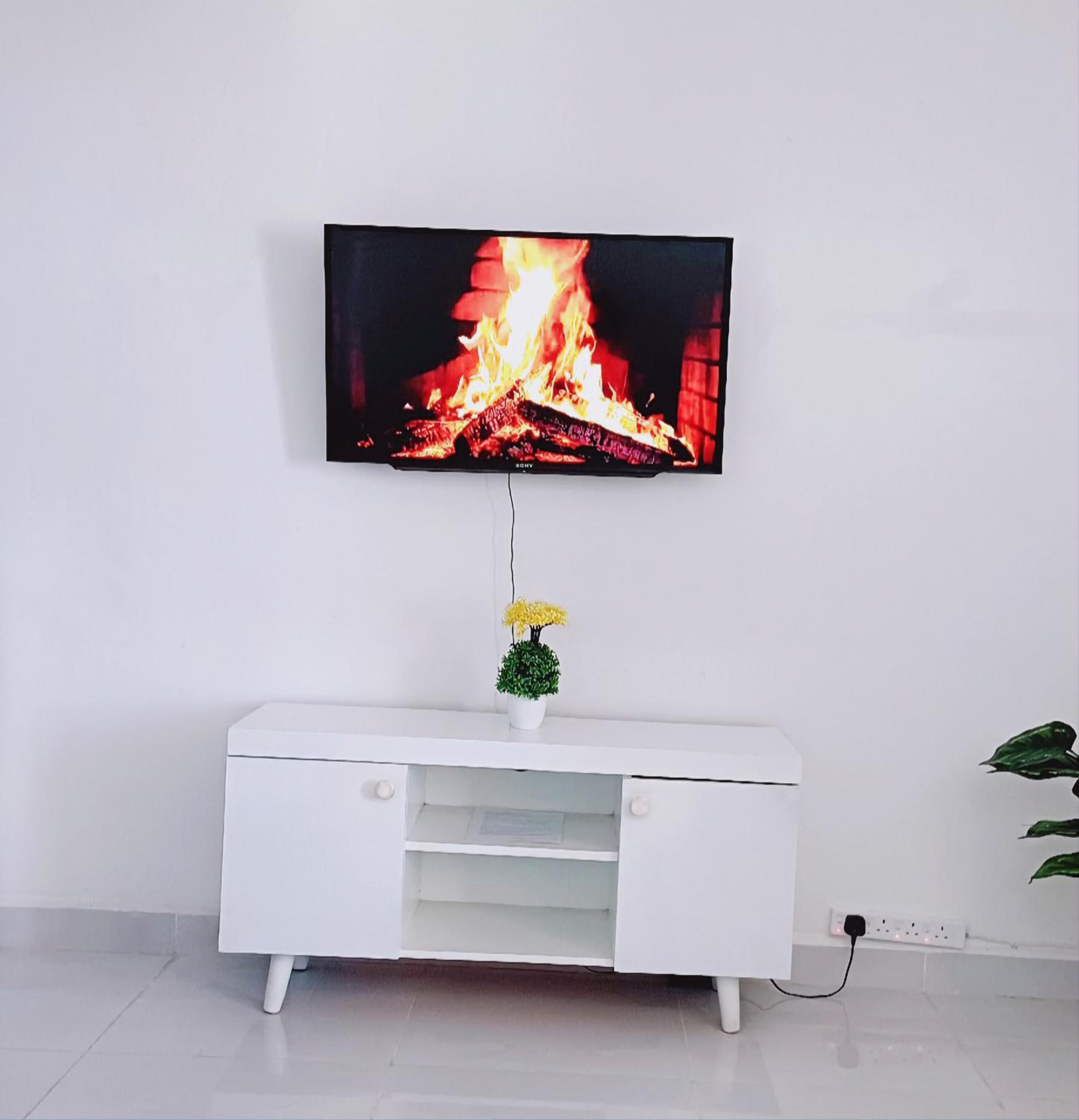 Cozy Spacious Newly Furnished Studio
