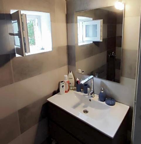 Azzuro Home view 3