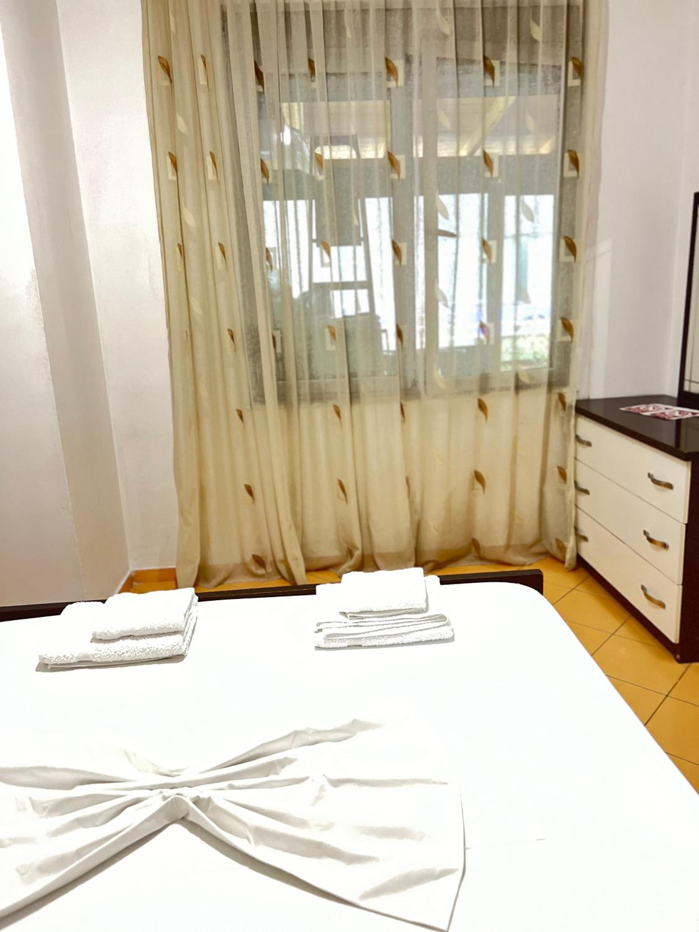 Leonard apartment