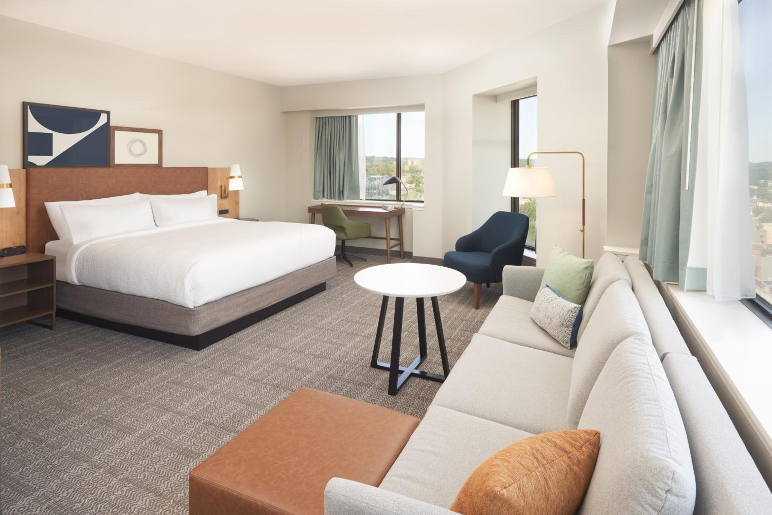 Wilmington Vacations - Staybridge Suites Wilmington Downtown, an IHG Hotel - Property Image 12