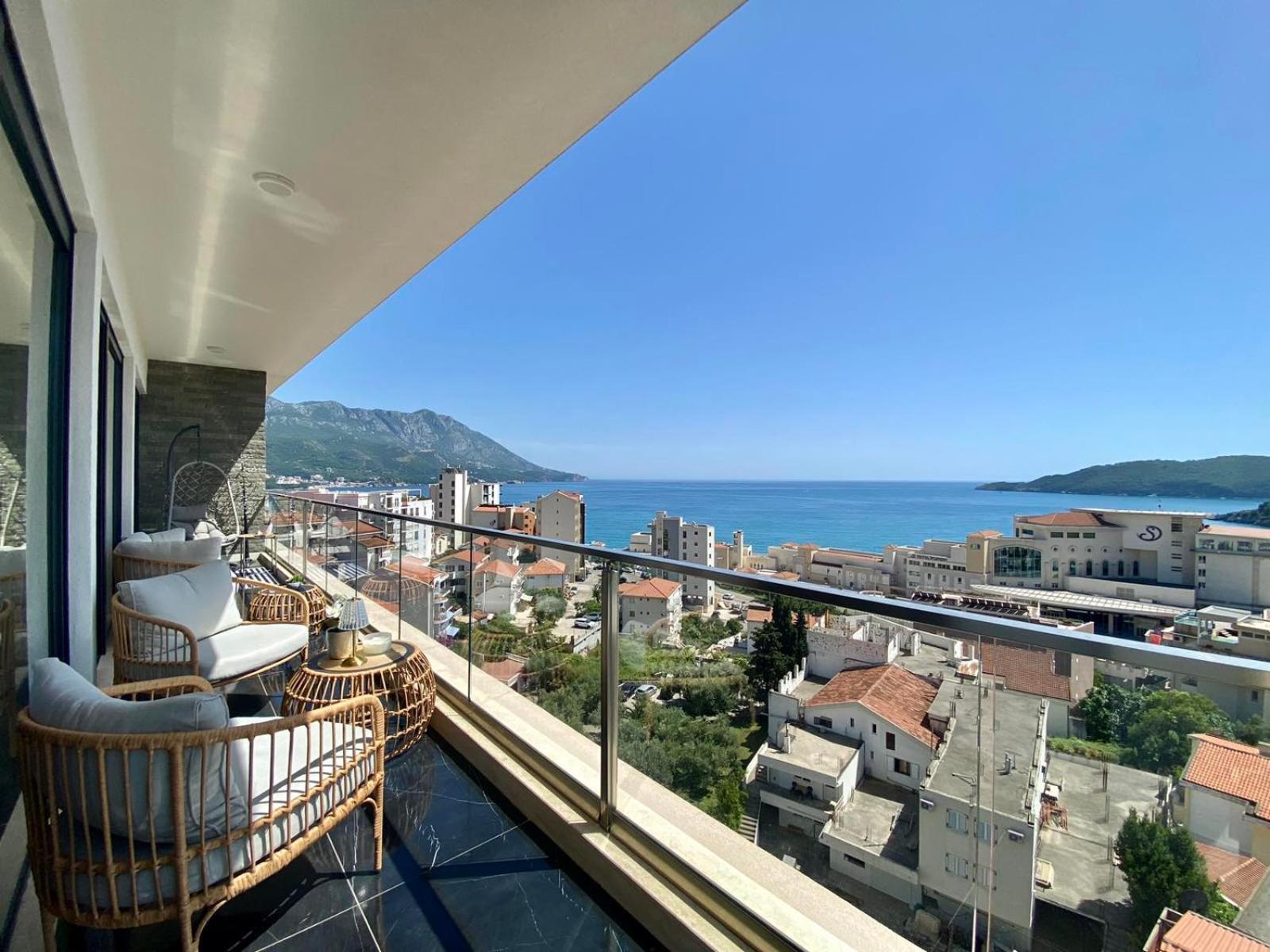 Sunset Penthouse Elia Residence