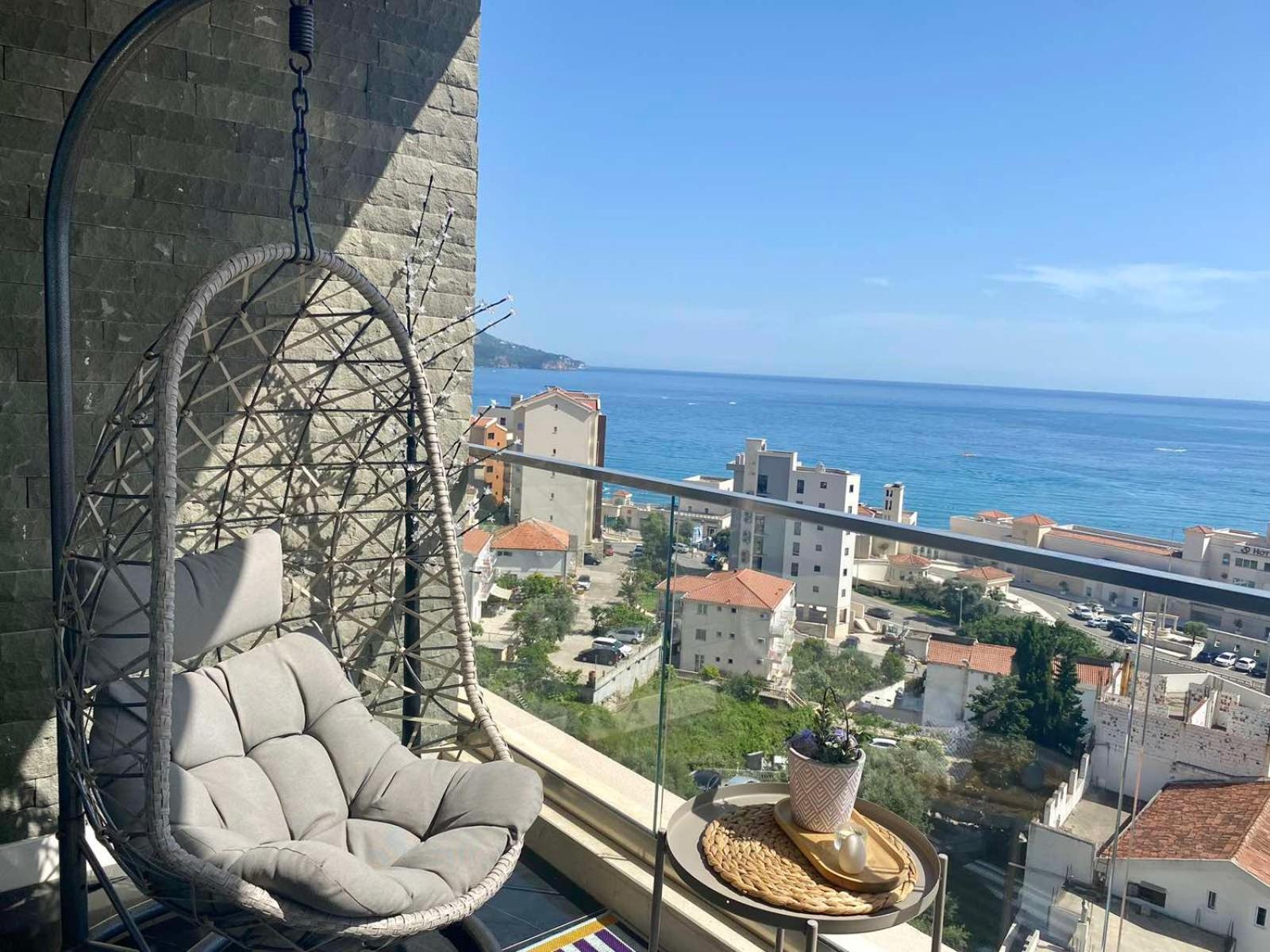 Sunset Penthouse Elia Residence