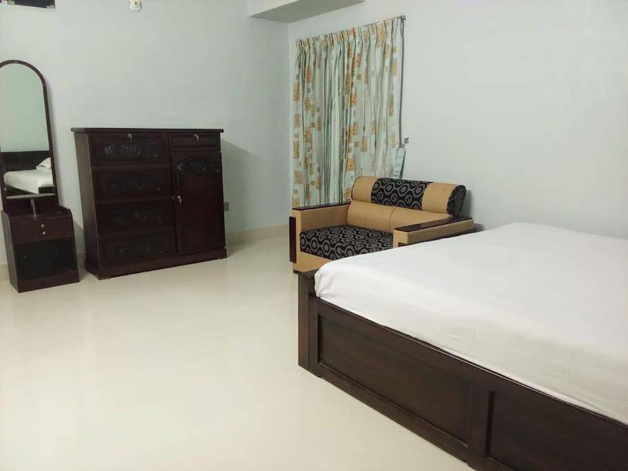 Subhani Aysha Palace Luxury Apartment Sylhet