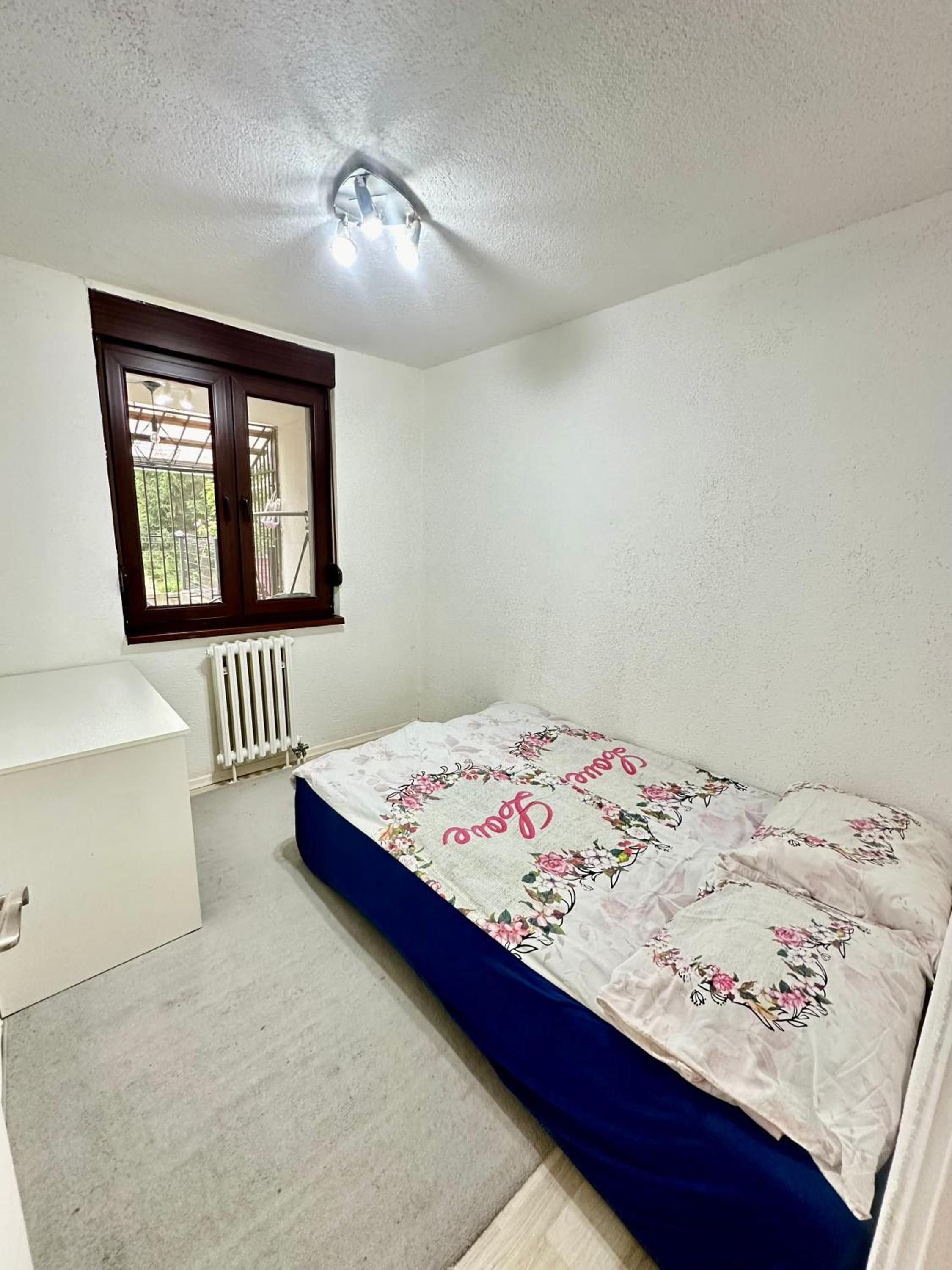 Apartment Dedic with Garden