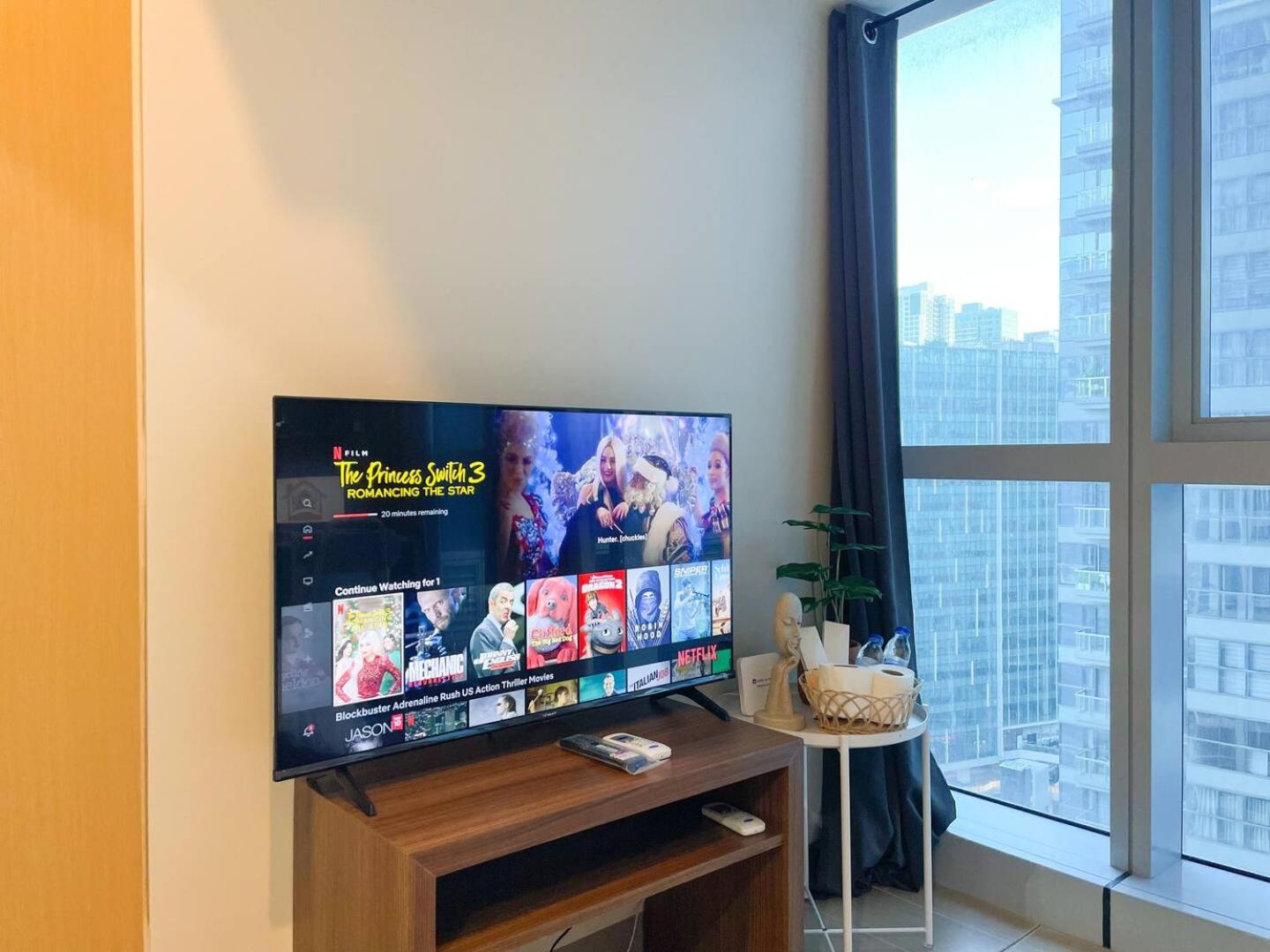 Premium BGC 1BR Near Grand Hyatt #upt119h view 4