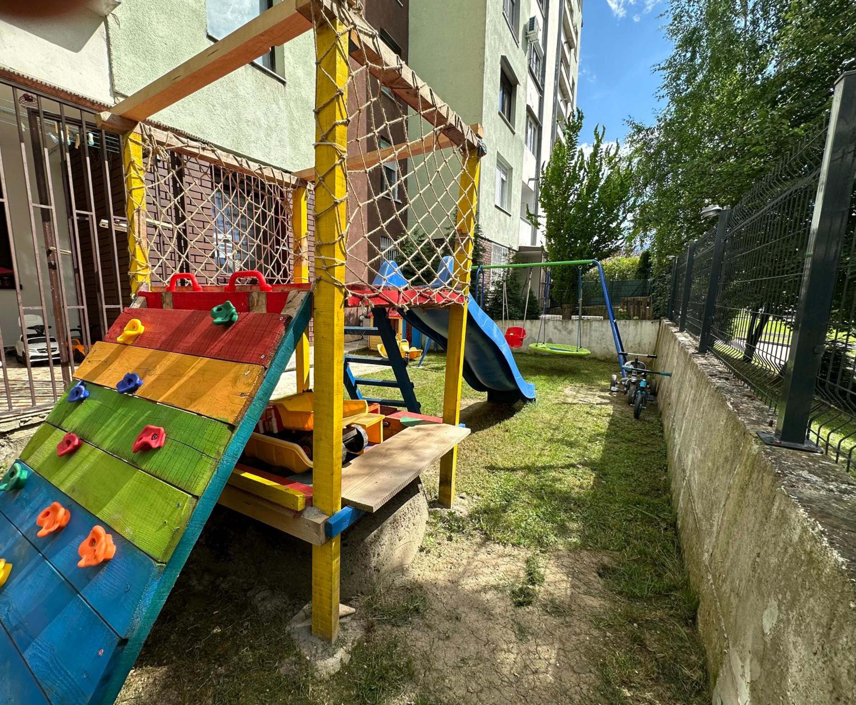 Apartment Dedic with Garden