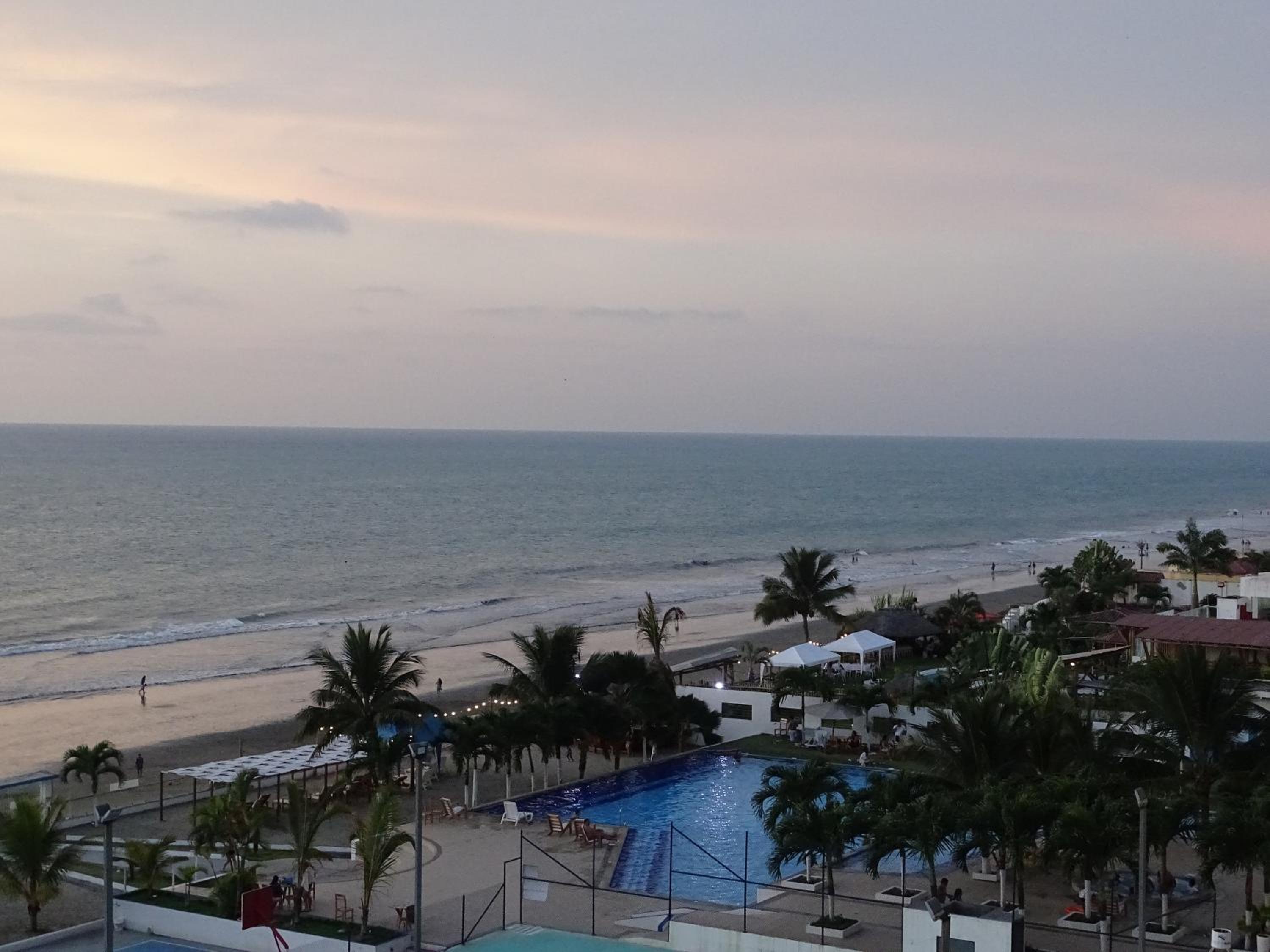 Moderno Departamento Familiar con Vista al Mar y WI-FI view 3