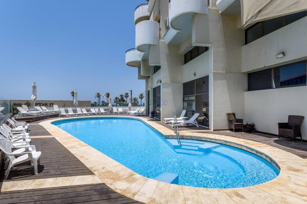 Seafront 3Bedrooms Duplex with POOL view 3