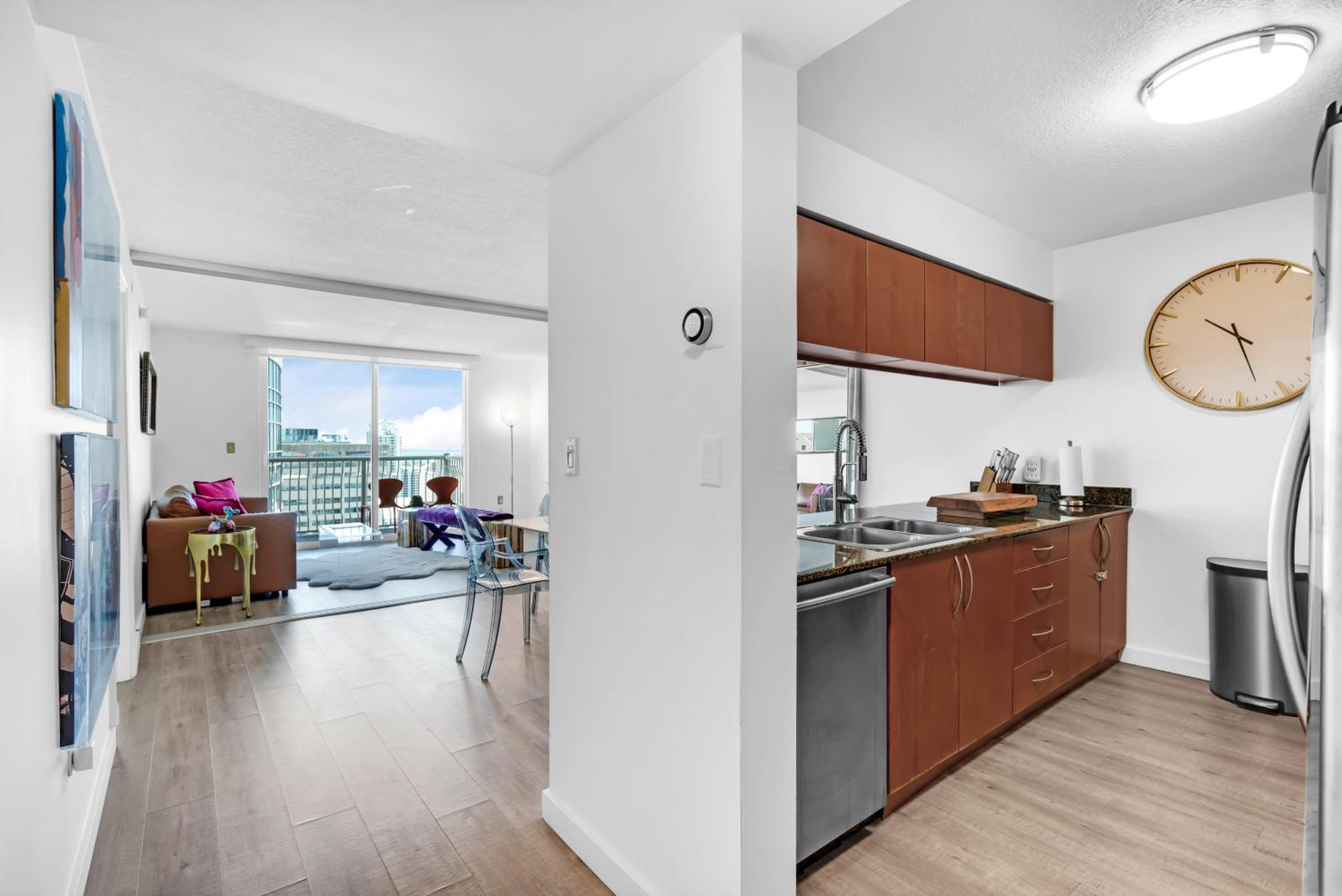 Oceanside Penthouse Apartment in Brickell Miami, Pool, Free Parking