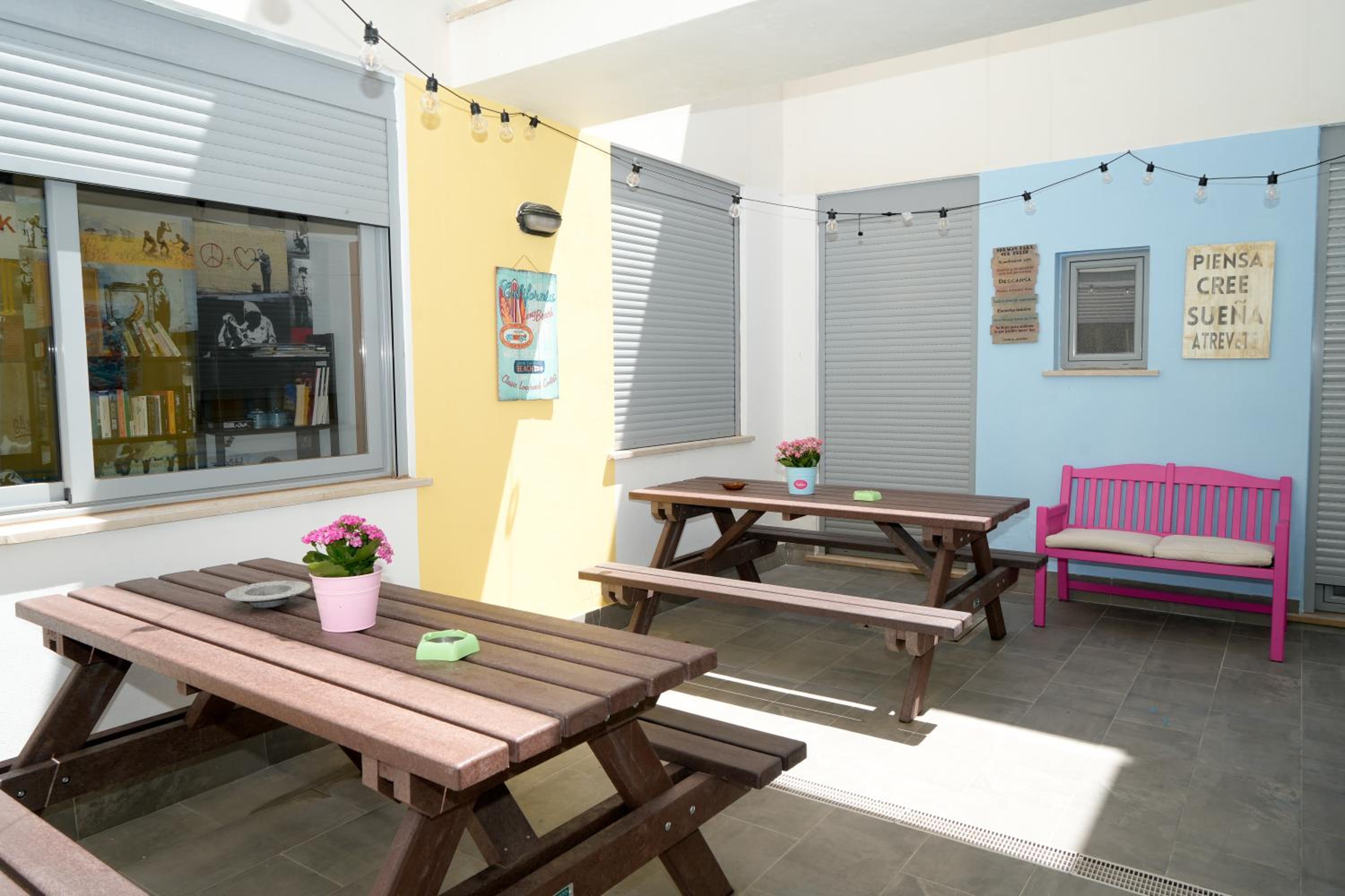 New Art Hostel - Albergue Juvenil