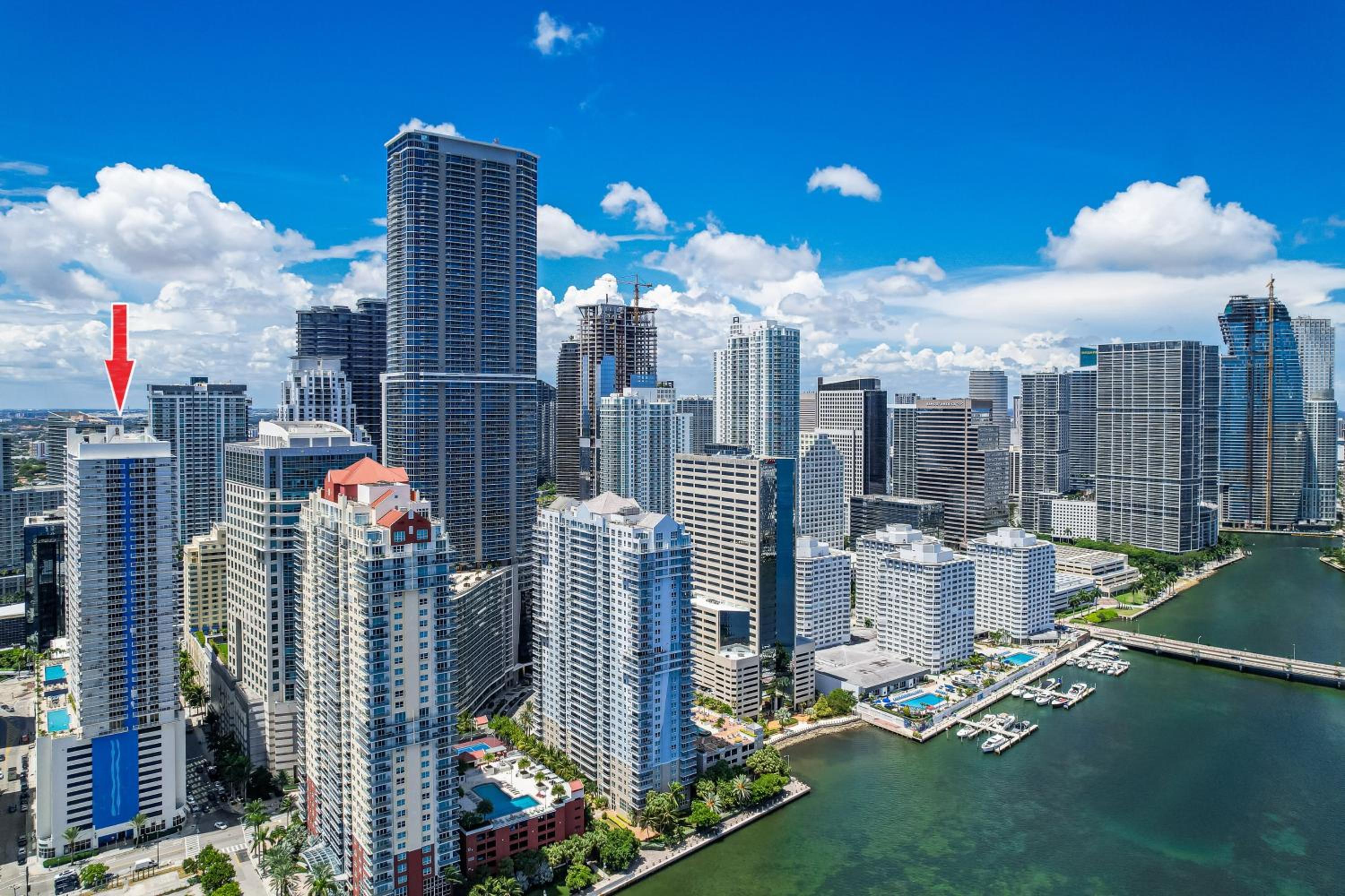 Oceanside Penthouse Apartment in Brickell Miami, Pool, Free Parking