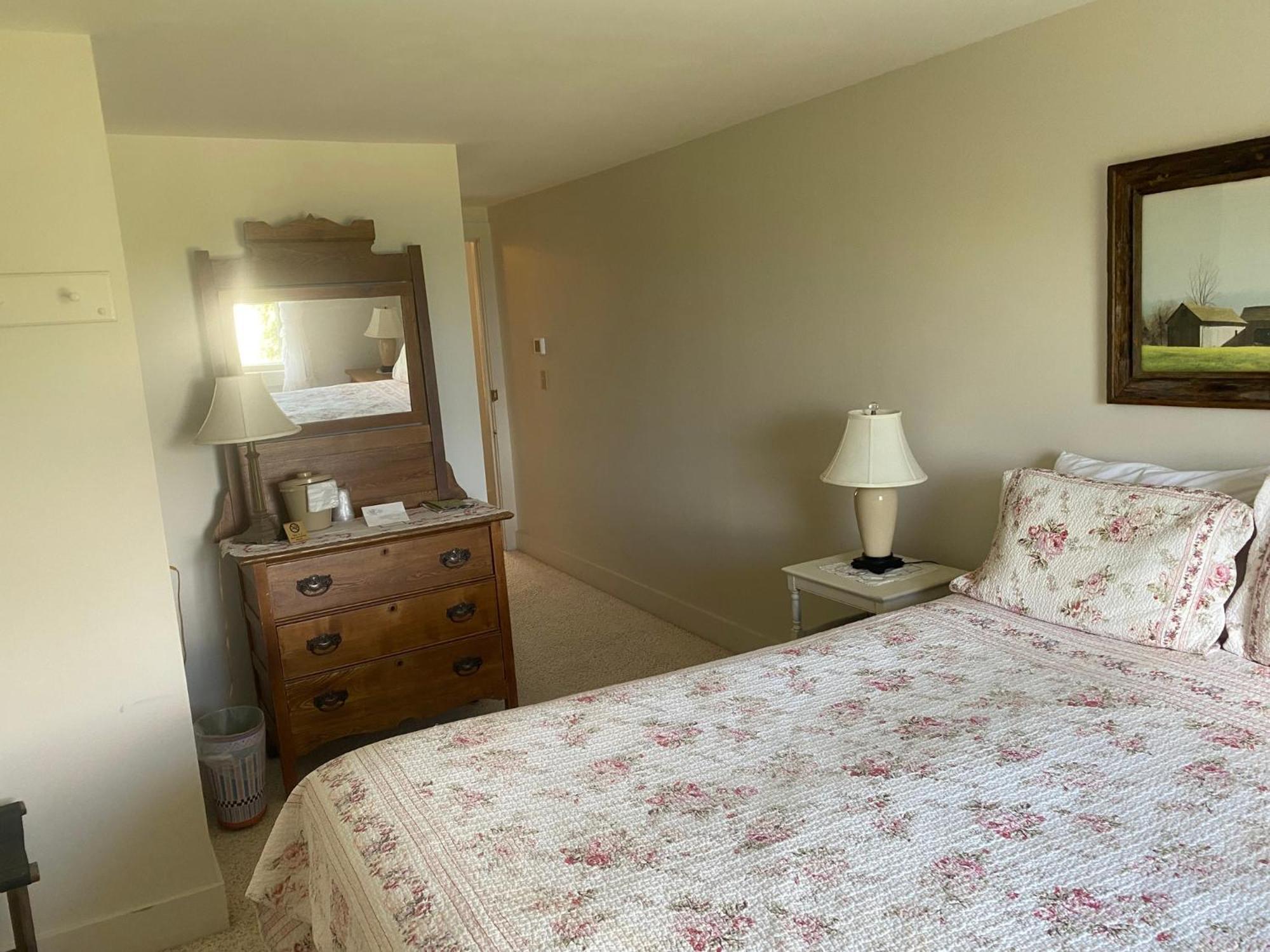 High Tide Inn on the Ocean, Motel and Cottages
