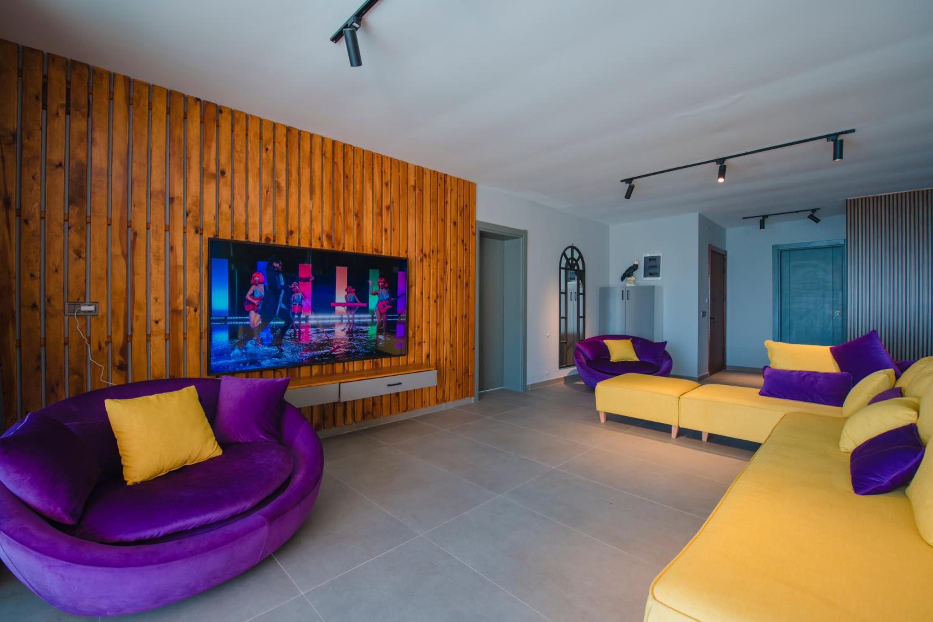 lounge