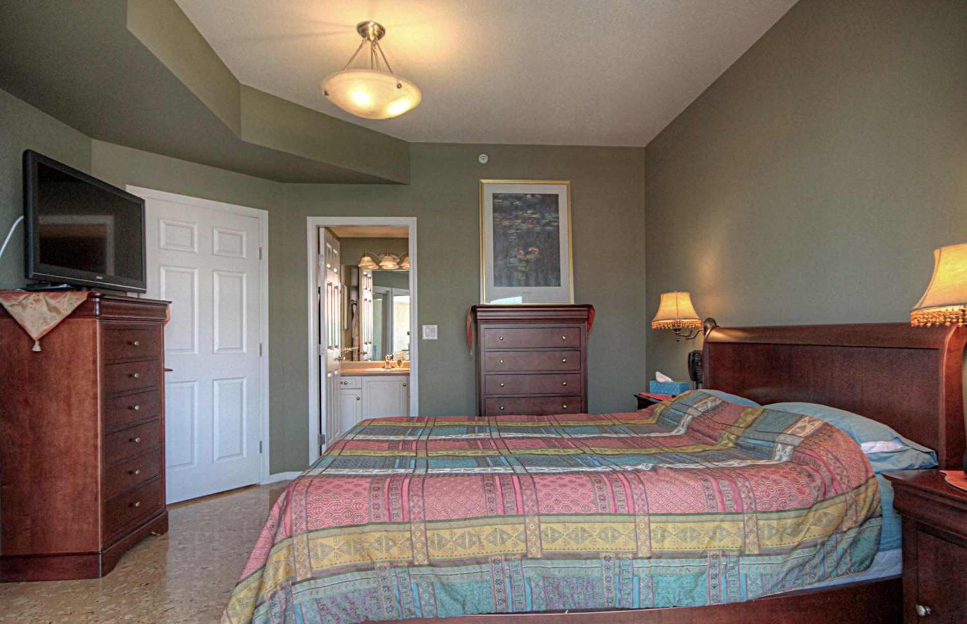 Discovery Bay Resort by Kelowna Resort Acc. - 80+ suites available - Image 5