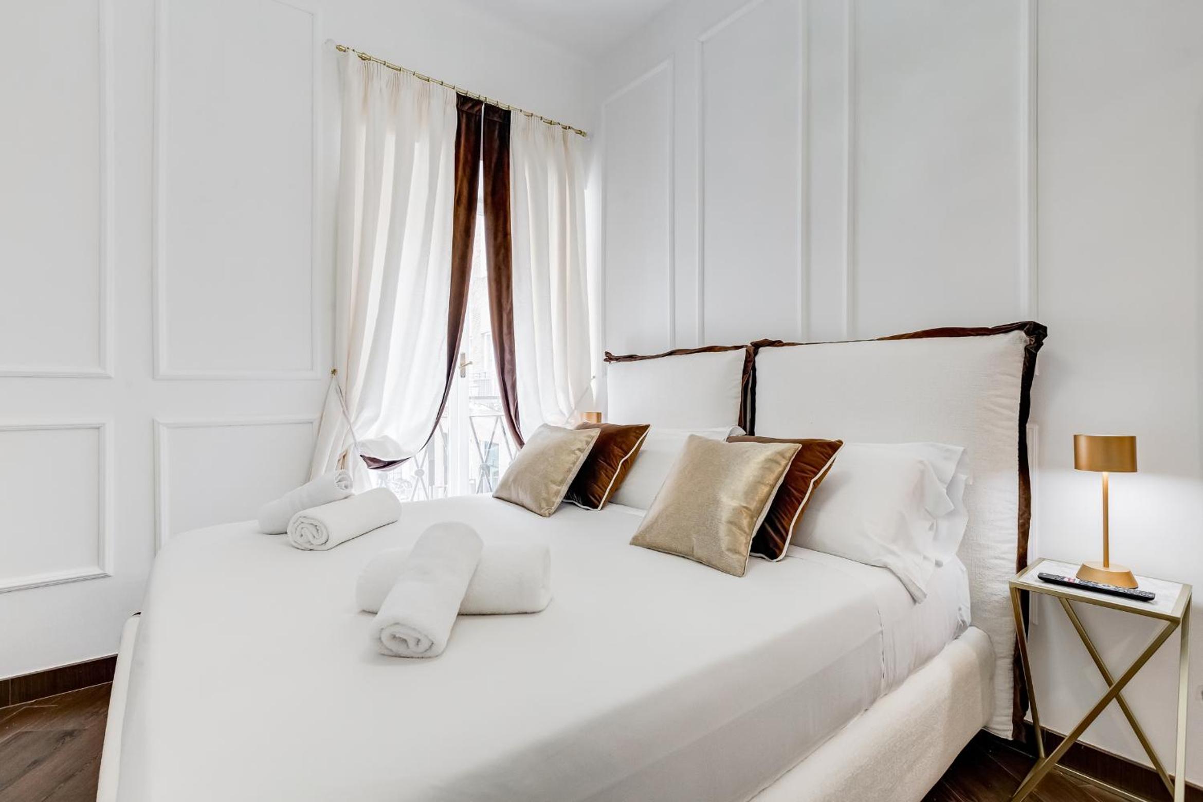 NEXT TO SPANISH SQUARE - RomeDreamHome