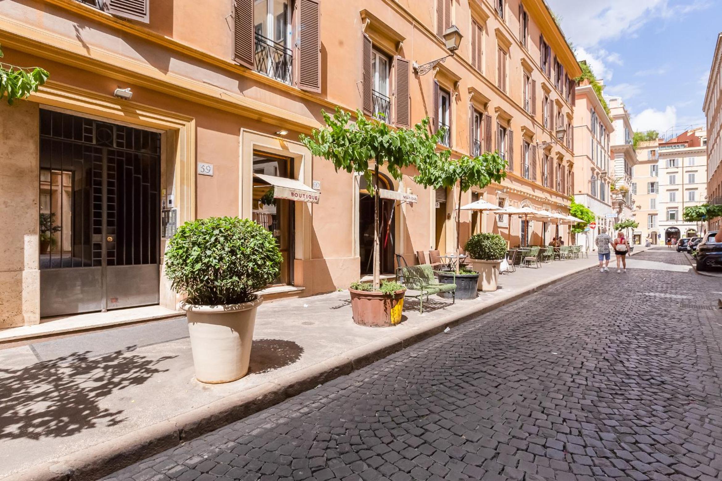 NEXT TO SPANISH SQUARE - RomeDreamHome