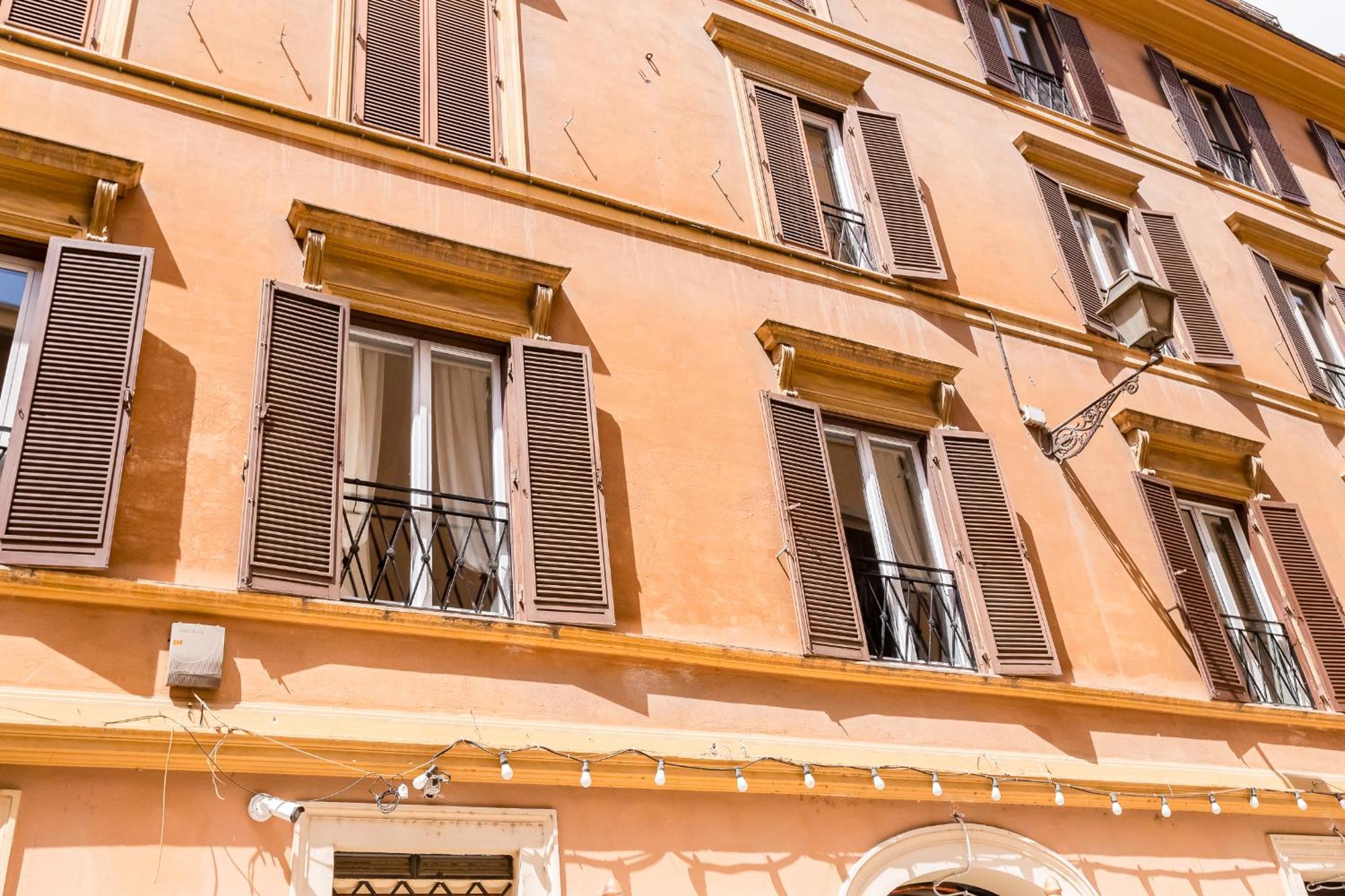 NEXT TO SPANISH SQUARE - RomeDreamHome