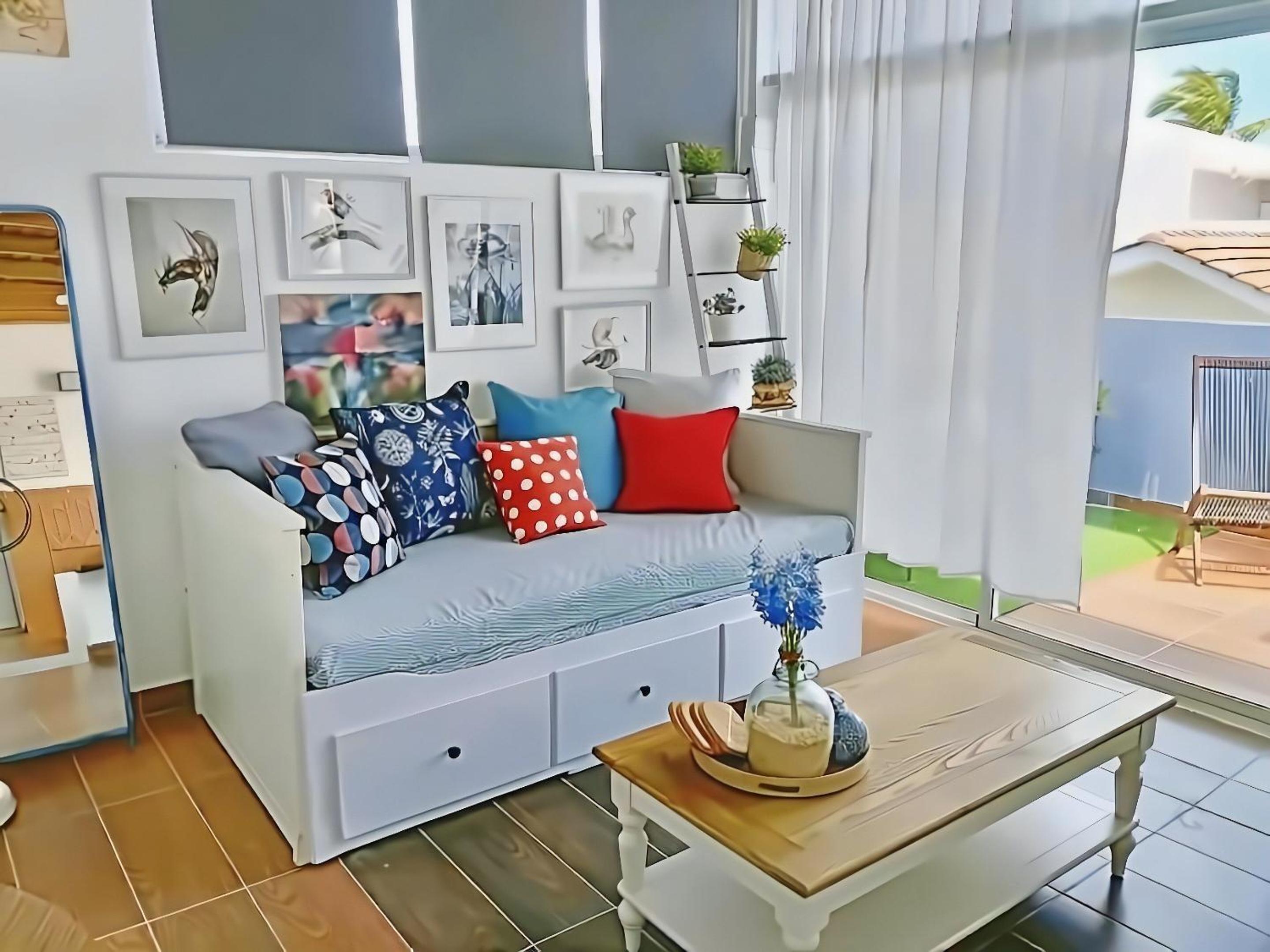Duplex,near the Beach plus airport