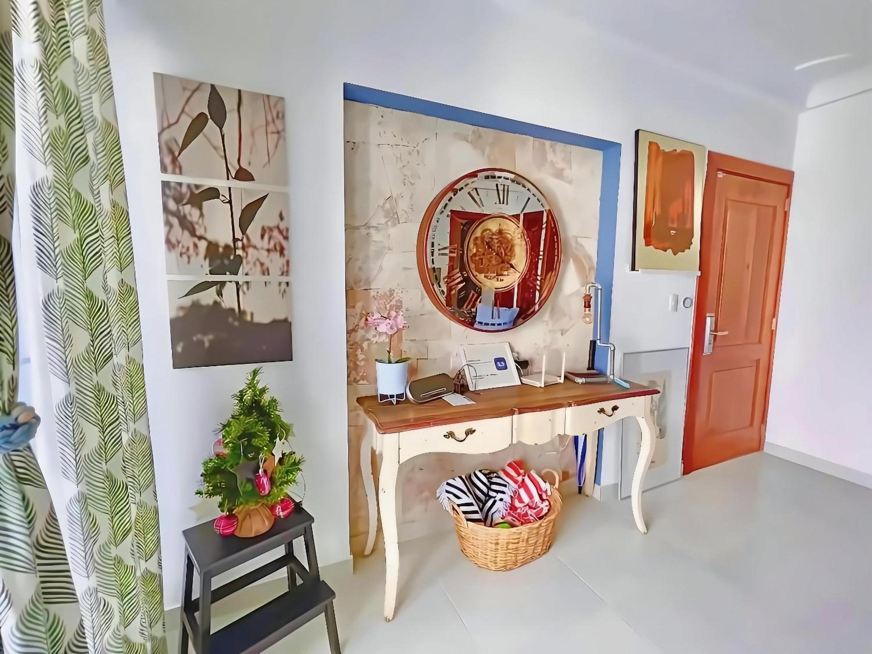 Duplex,near the Beach plus airport